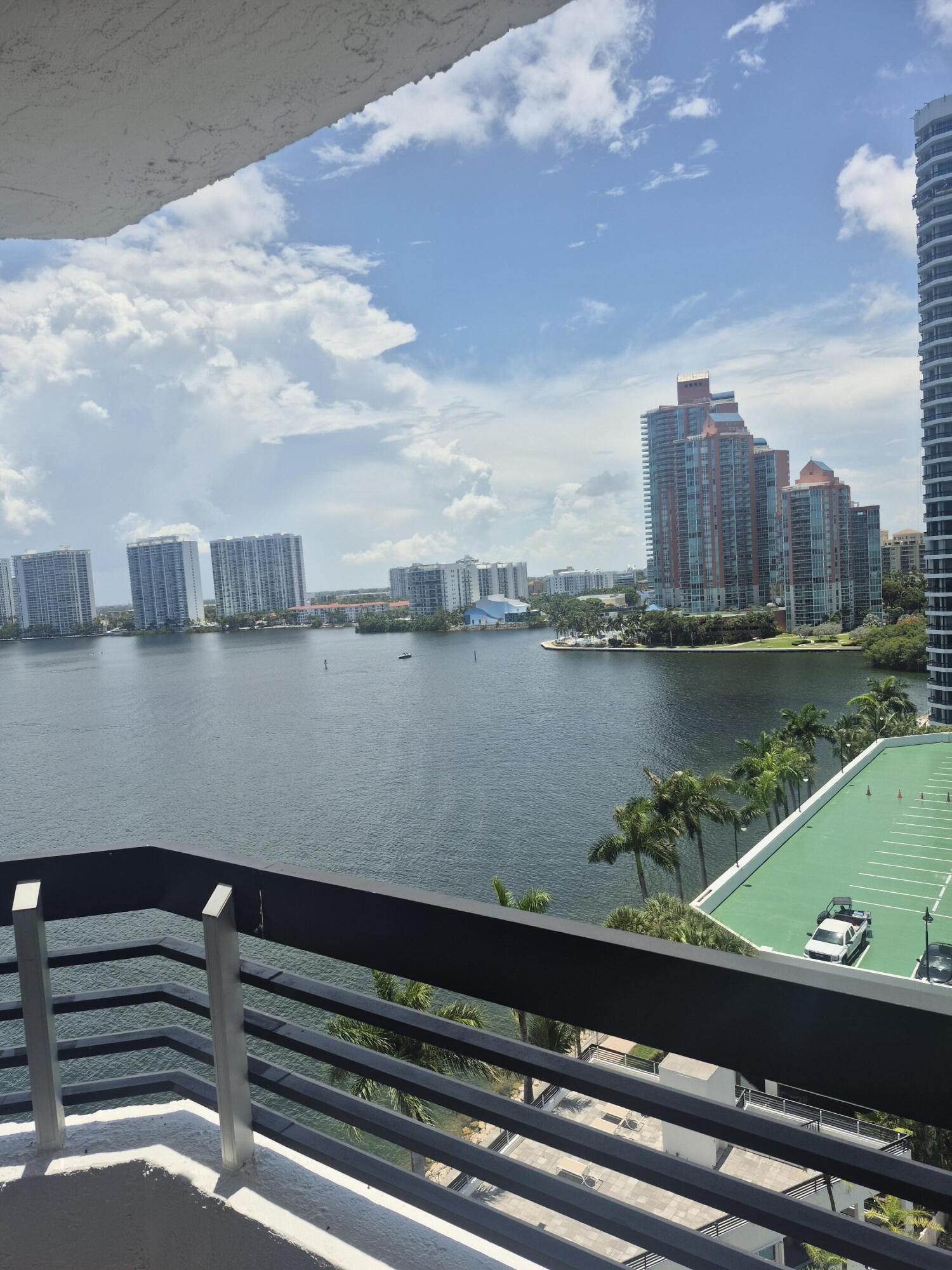 MYSTIC POINTE CONDO NO ONE - Residential