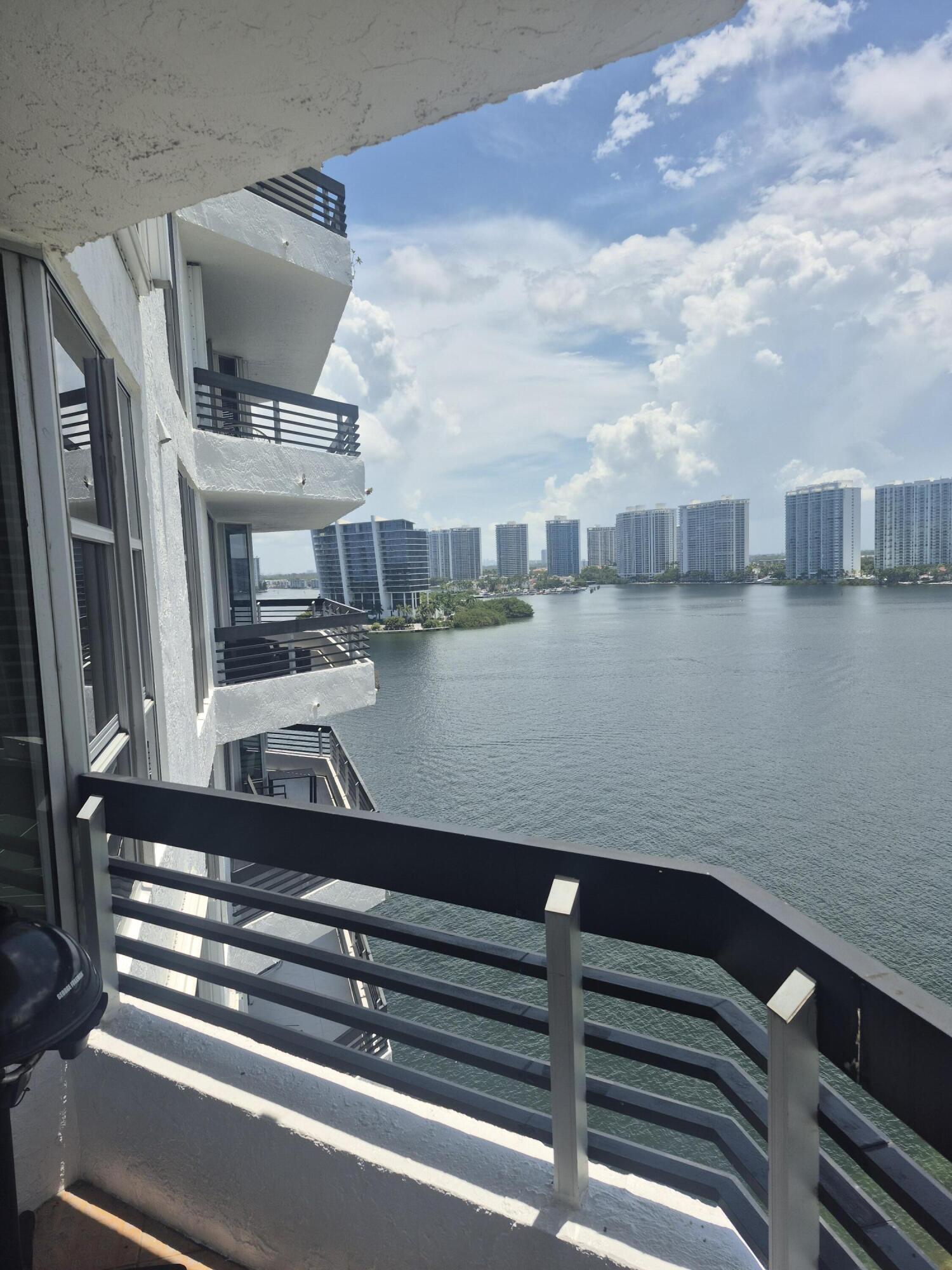 MYSTIC POINTE CONDO NO ONE - Residential