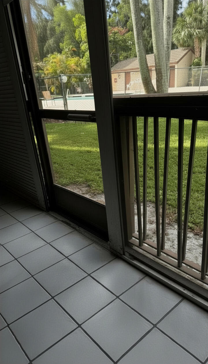 NOVA GARDENS CONDO - Residential