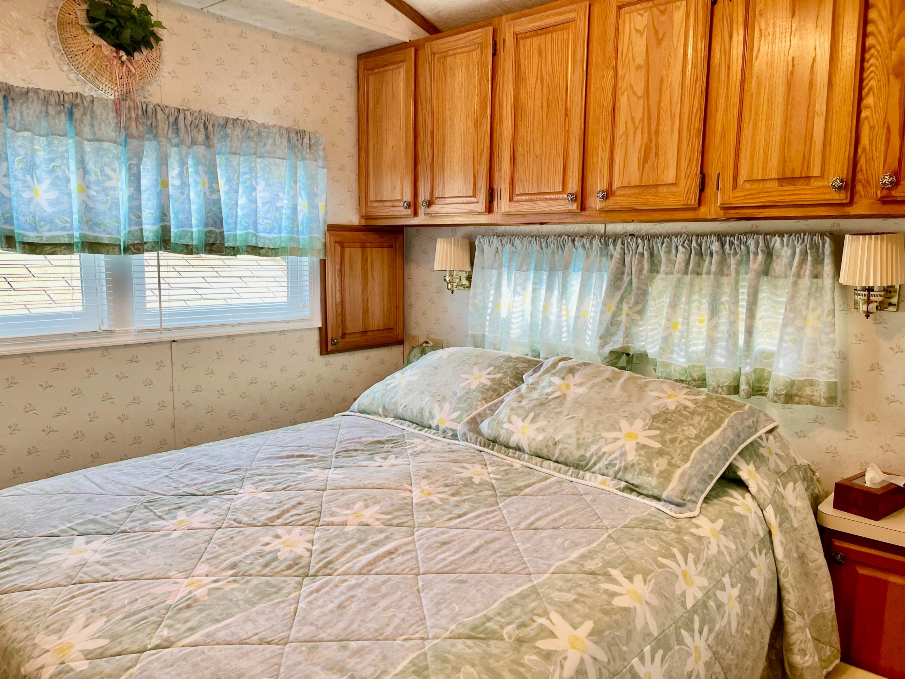 ANCIENT OAKS RV RESORT NO. IV - Residential
