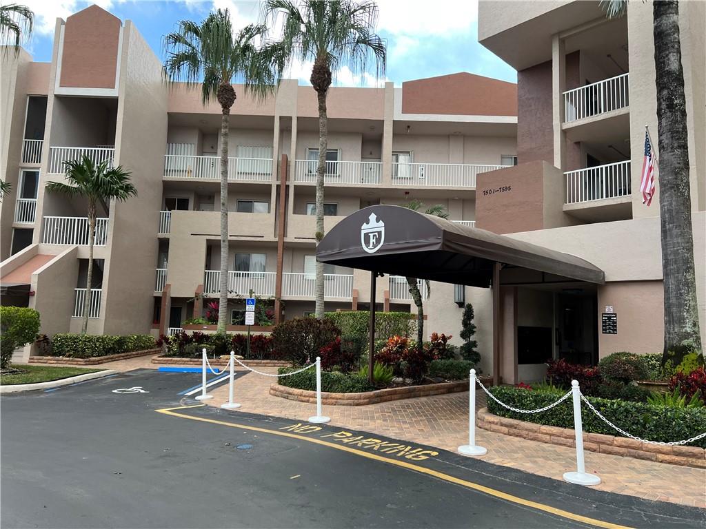 KINGS POINT - Residential