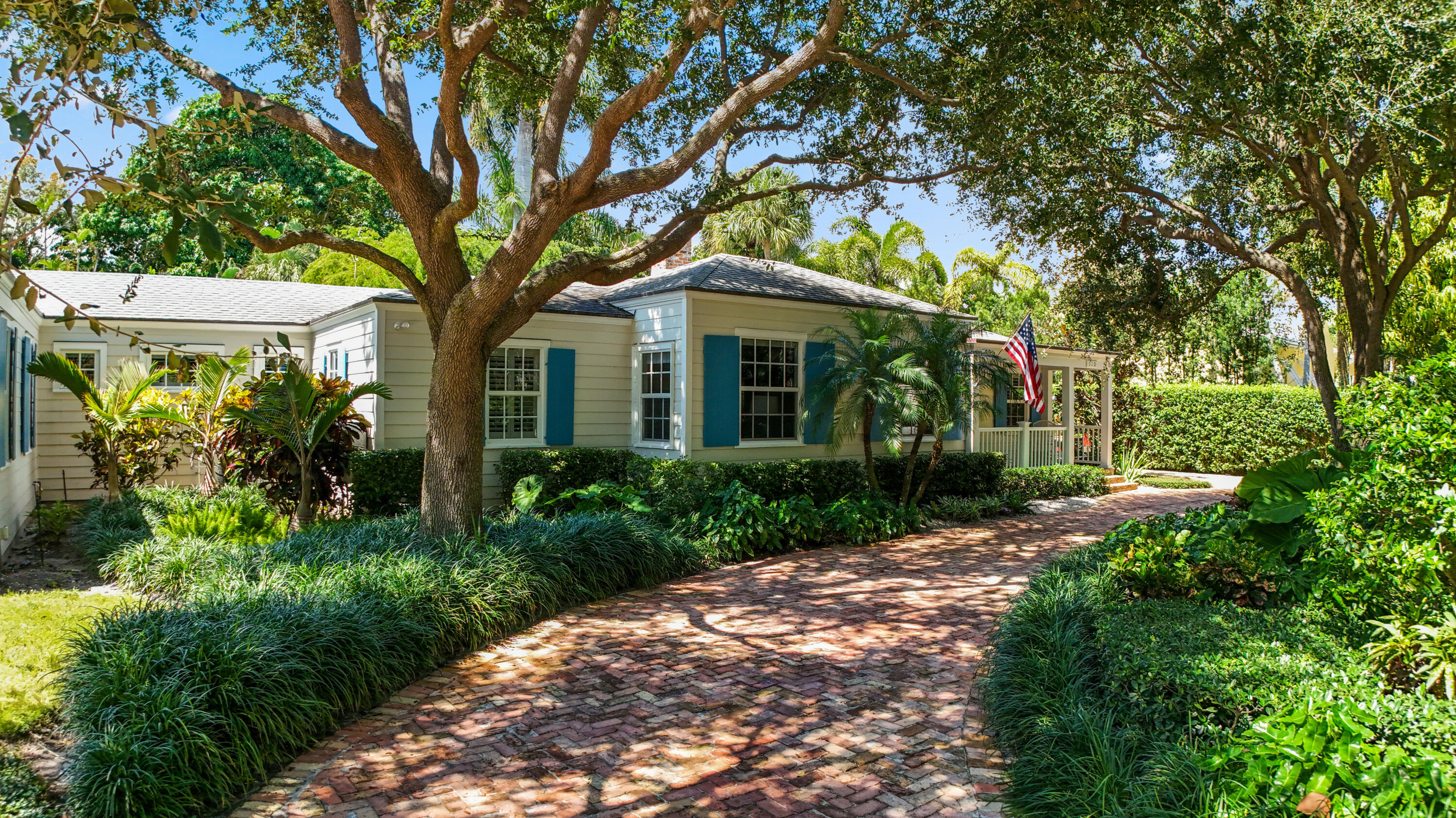 HOFMAN VILLAGE - Residential