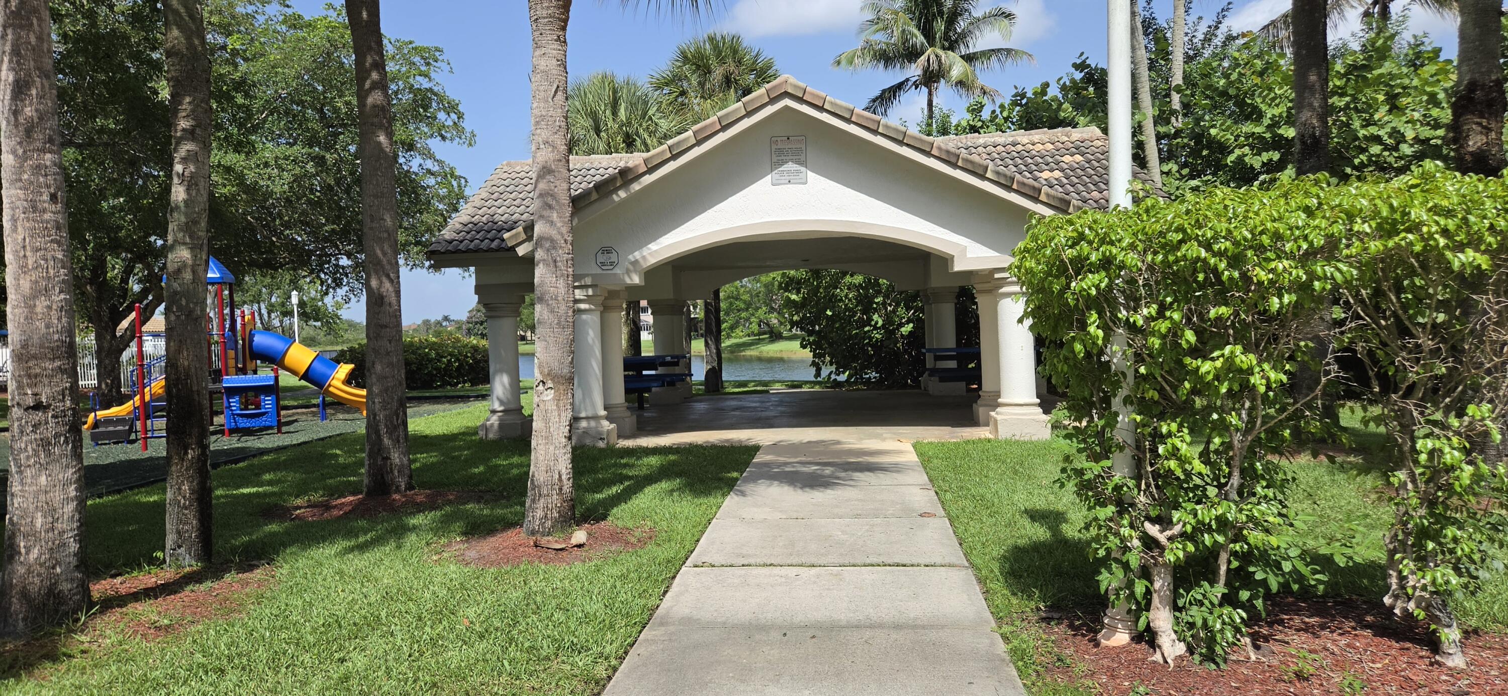 LAKES OF WESTERN PINES REPLAT - Residential