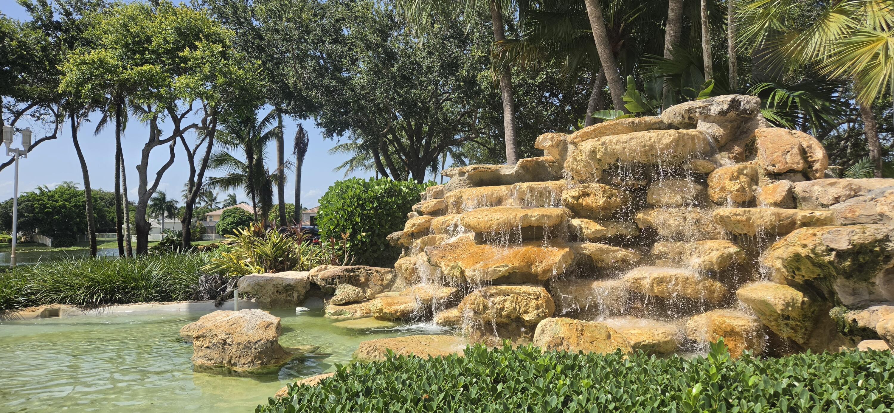 LAKES OF WESTERN PINES REPLAT - Residential