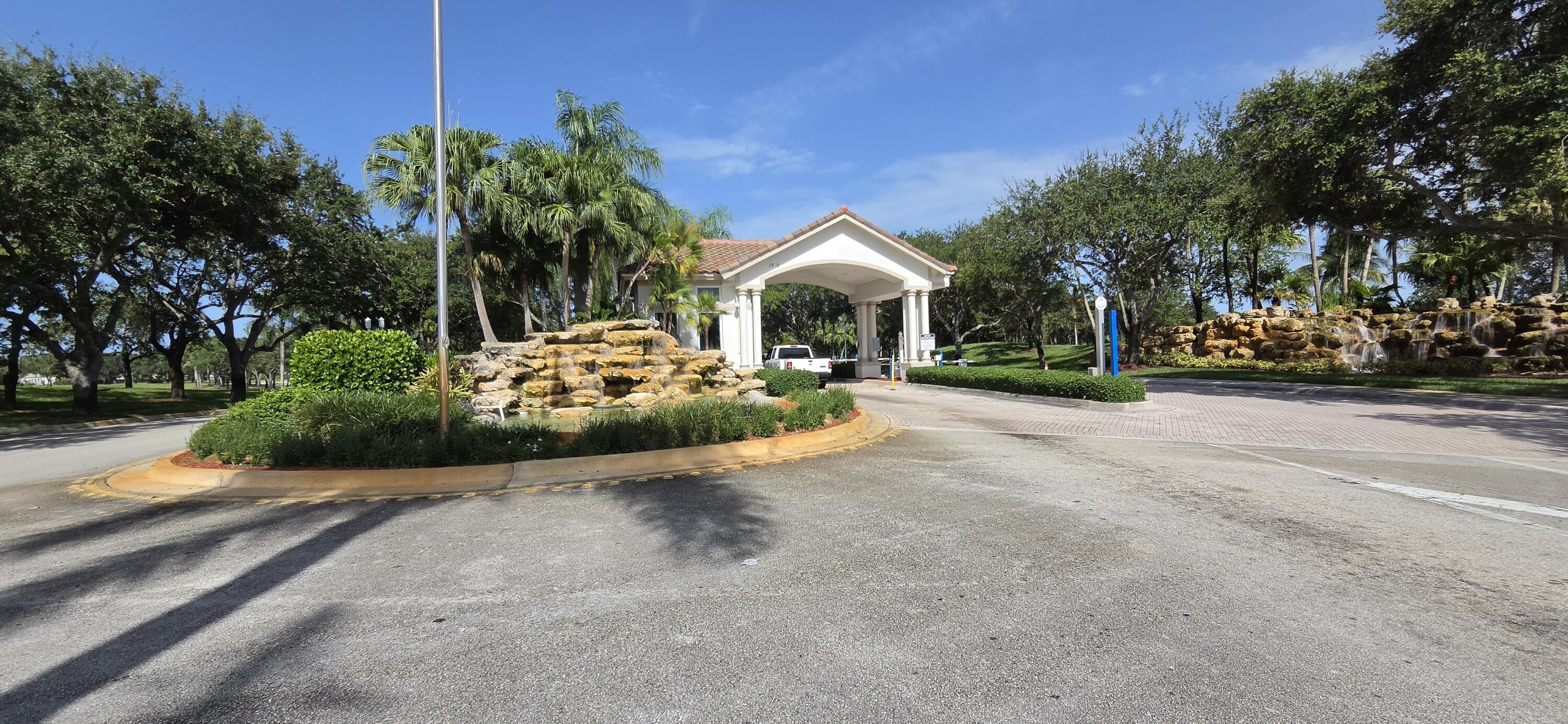 LAKES OF WESTERN PINES REPLAT - Residential