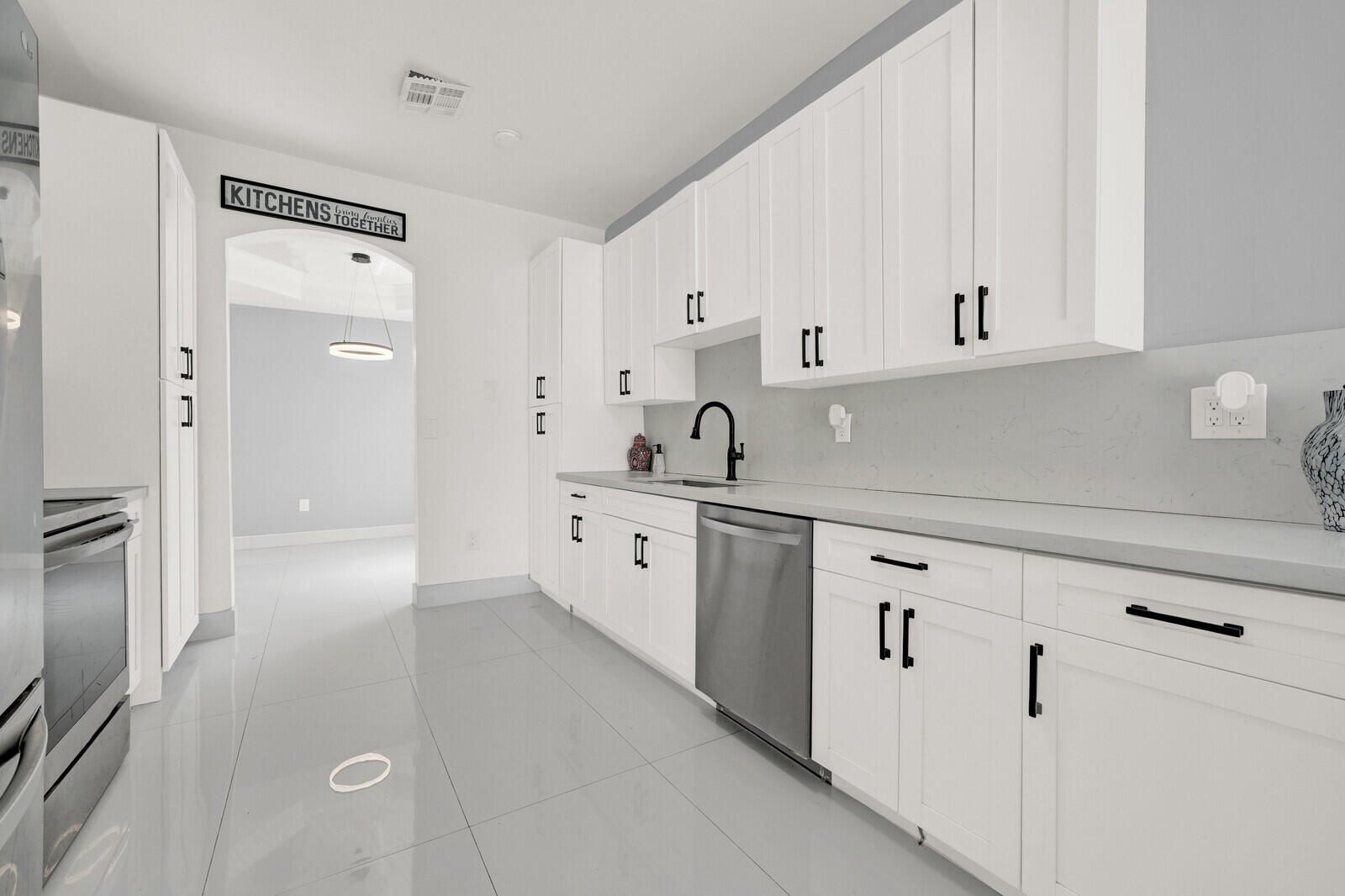 LAKES OF WESTERN PINES REPLAT - Residential