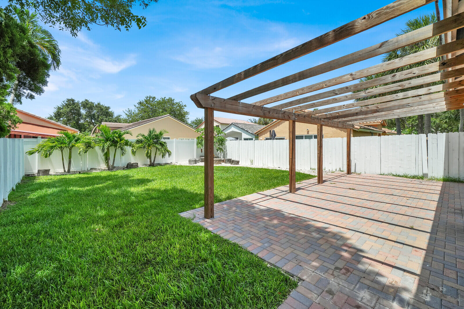 LAKES OF WESTERN PINES REPLAT - Residential