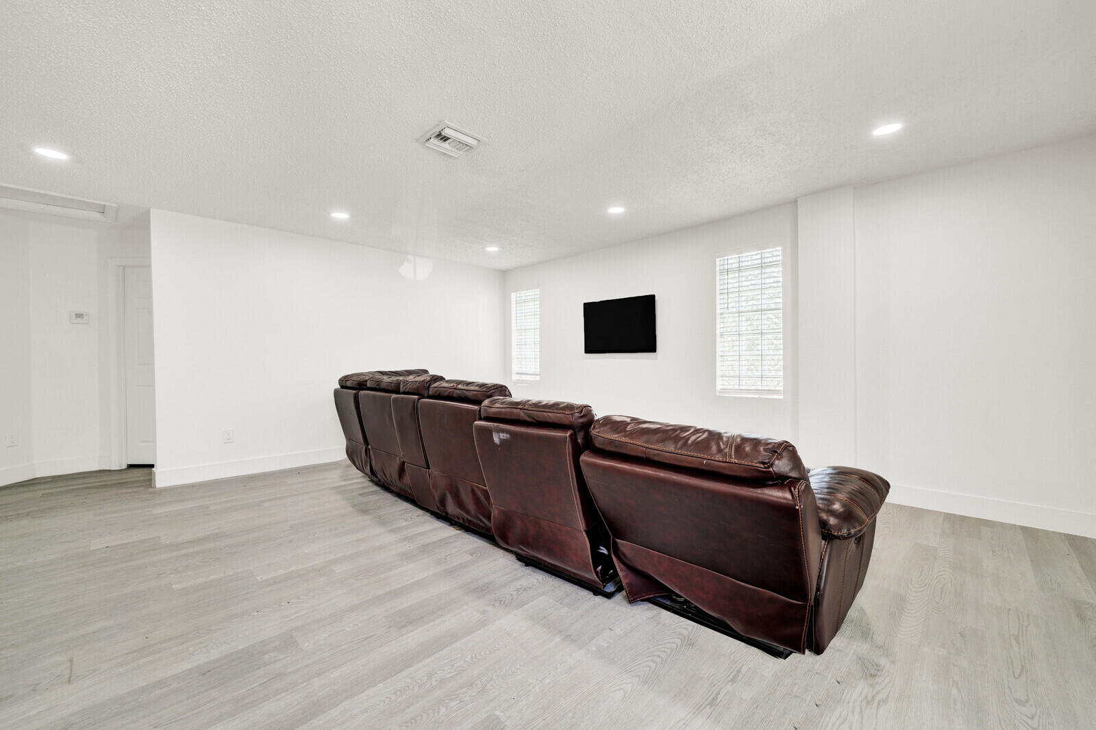 LAKES OF WESTERN PINES REPLAT - Residential