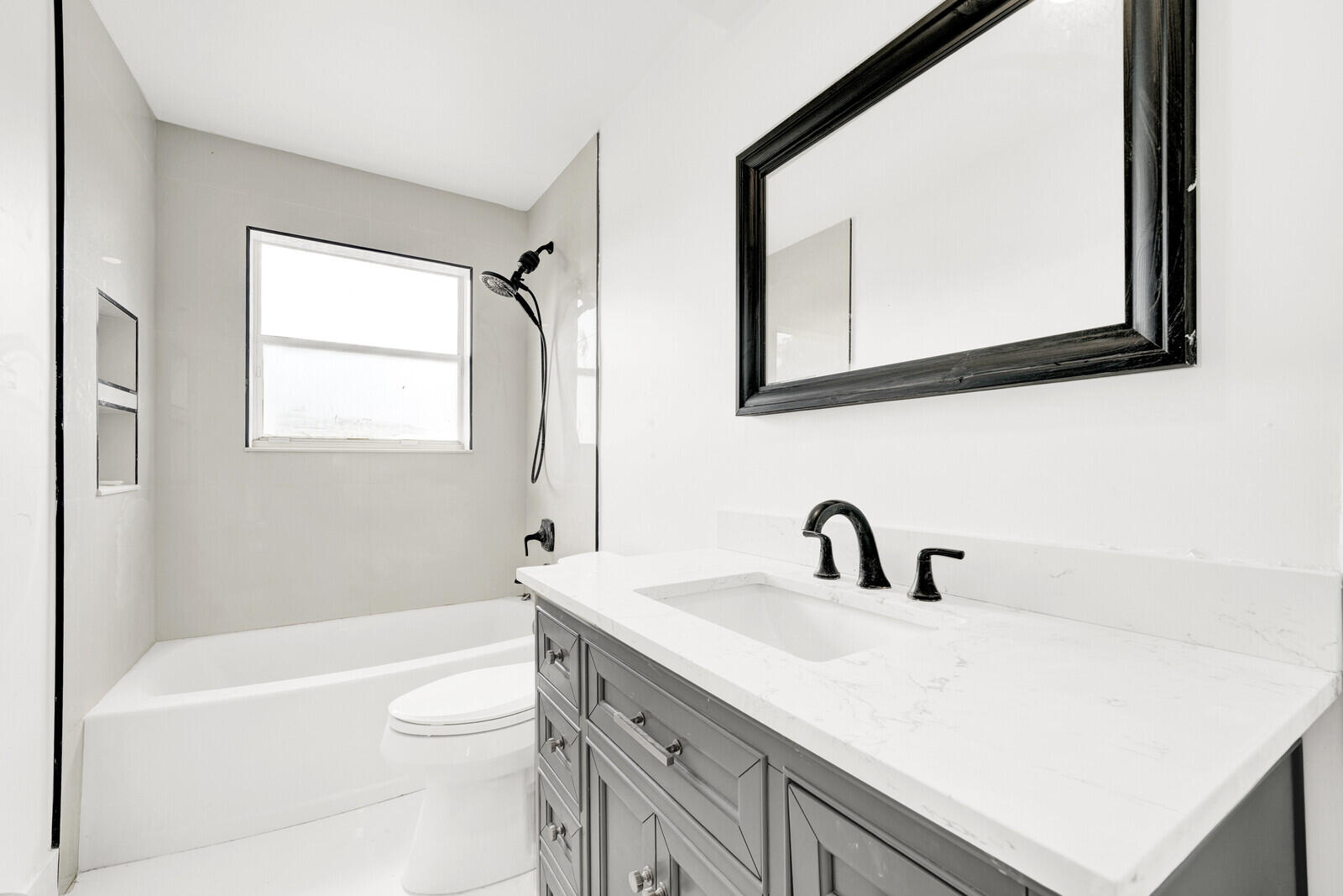 LAKES OF WESTERN PINES REPLAT - Residential