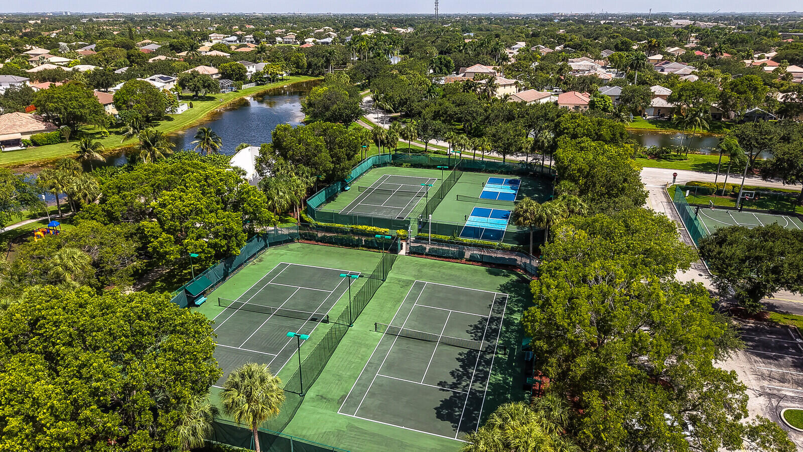 LAKES OF WESTERN PINES REPLAT - Residential