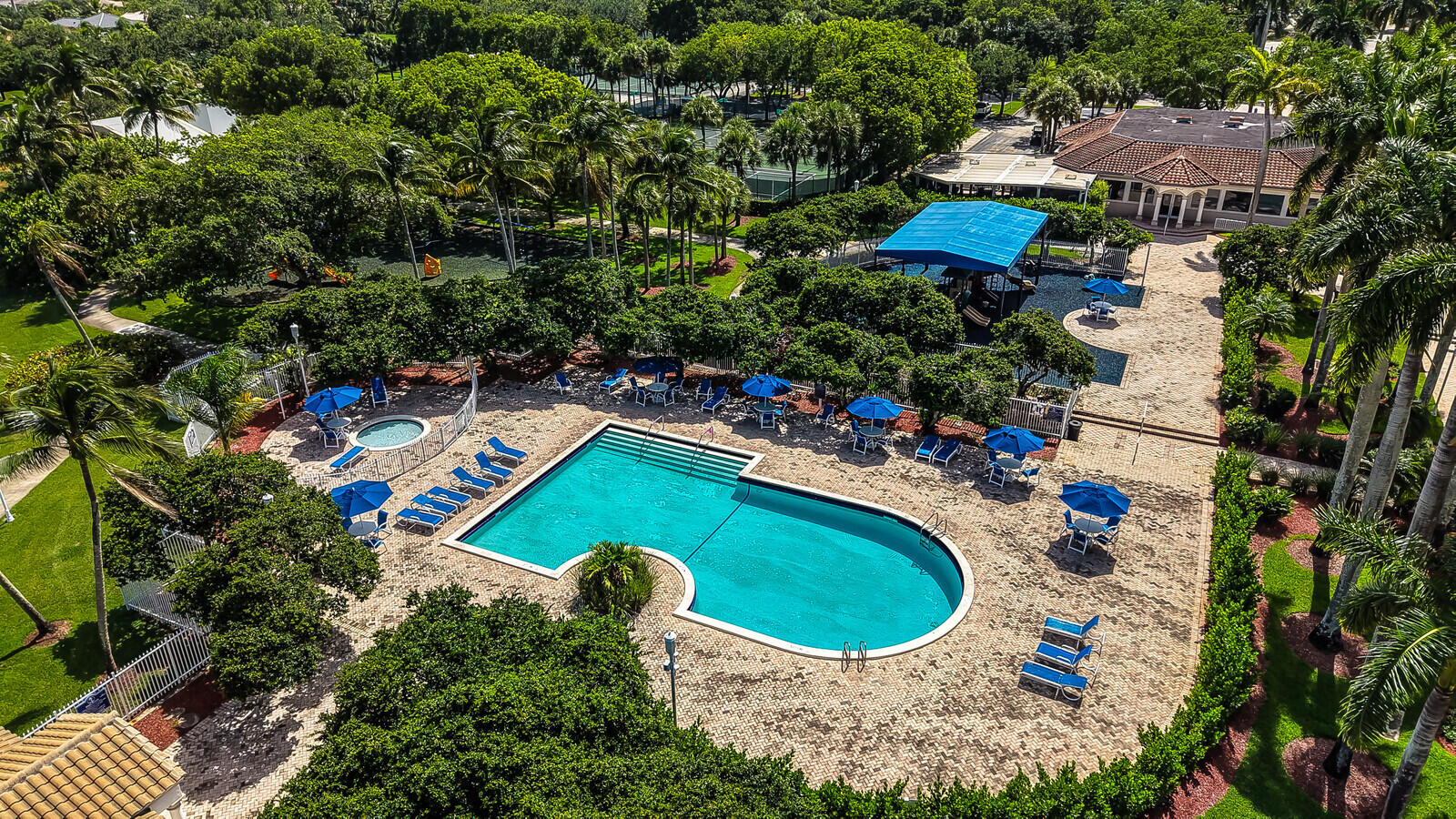 LAKES OF WESTERN PINES REPLAT - Residential