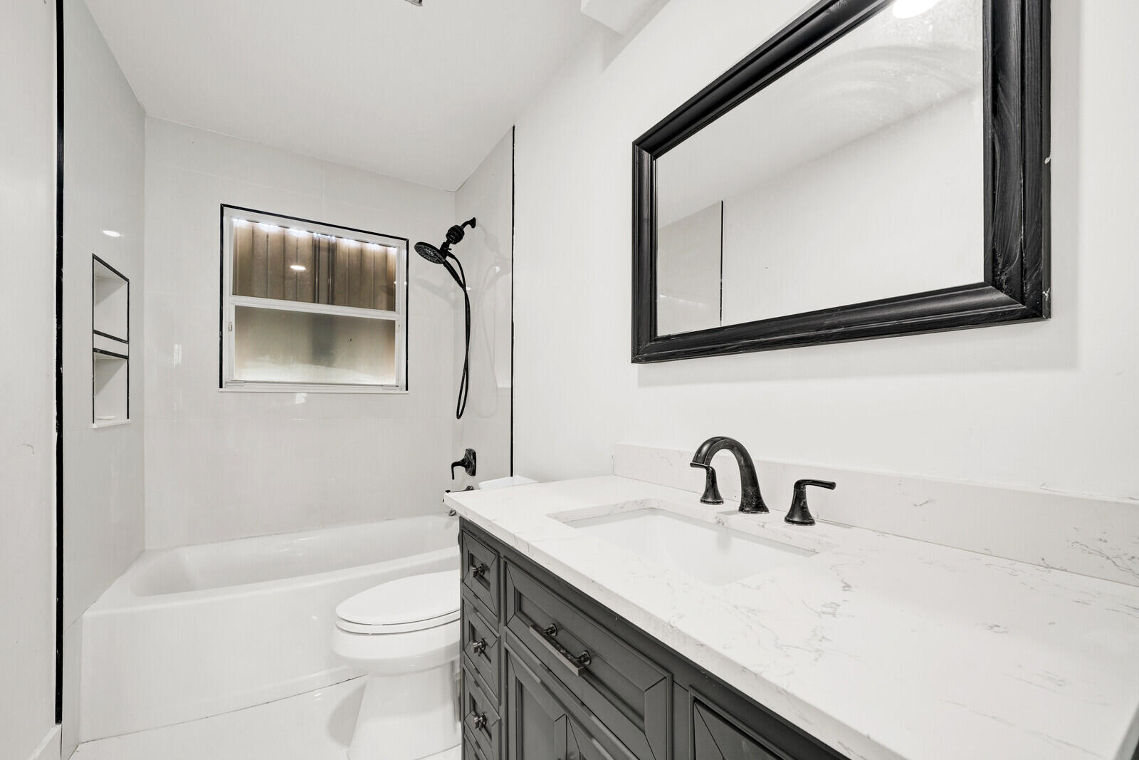 LAKES OF WESTERN PINES REPLAT - Residential