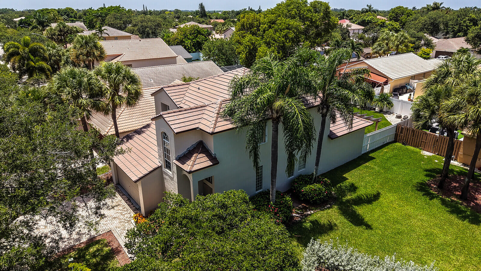 LAKES OF WESTERN PINES REPLAT - Residential