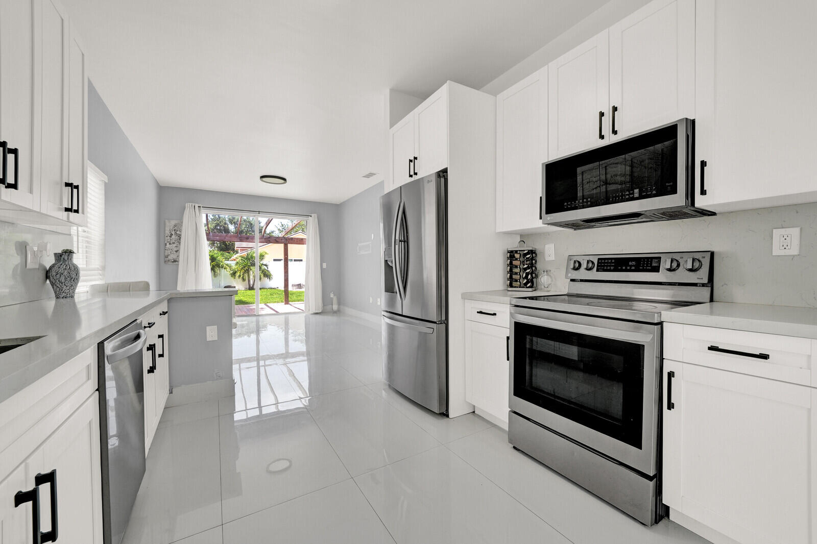 LAKES OF WESTERN PINES REPLAT - Residential