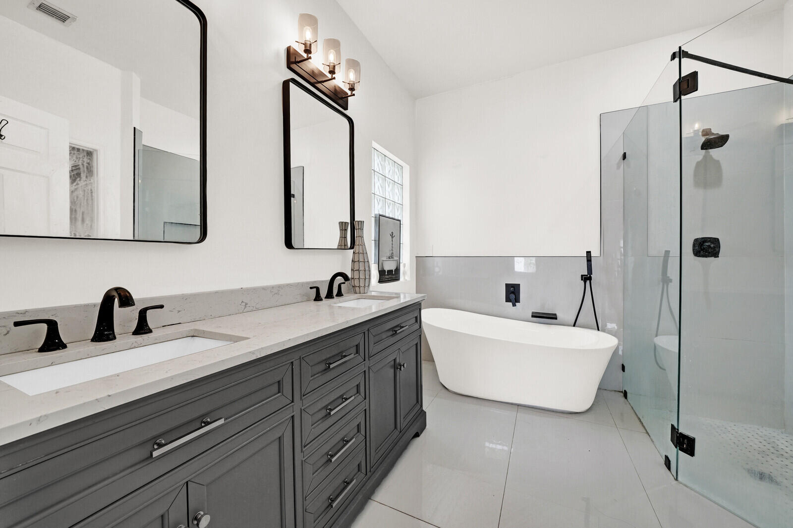 LAKES OF WESTERN PINES REPLAT - Residential