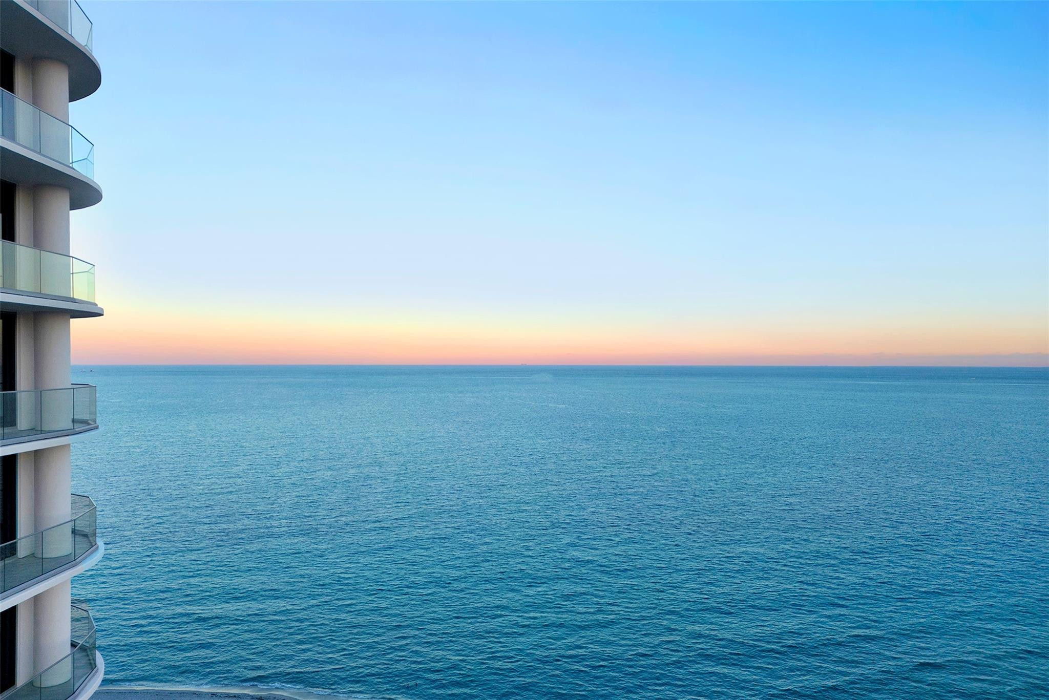 SELENE OCEANFRONT RESIDENCE - Residential