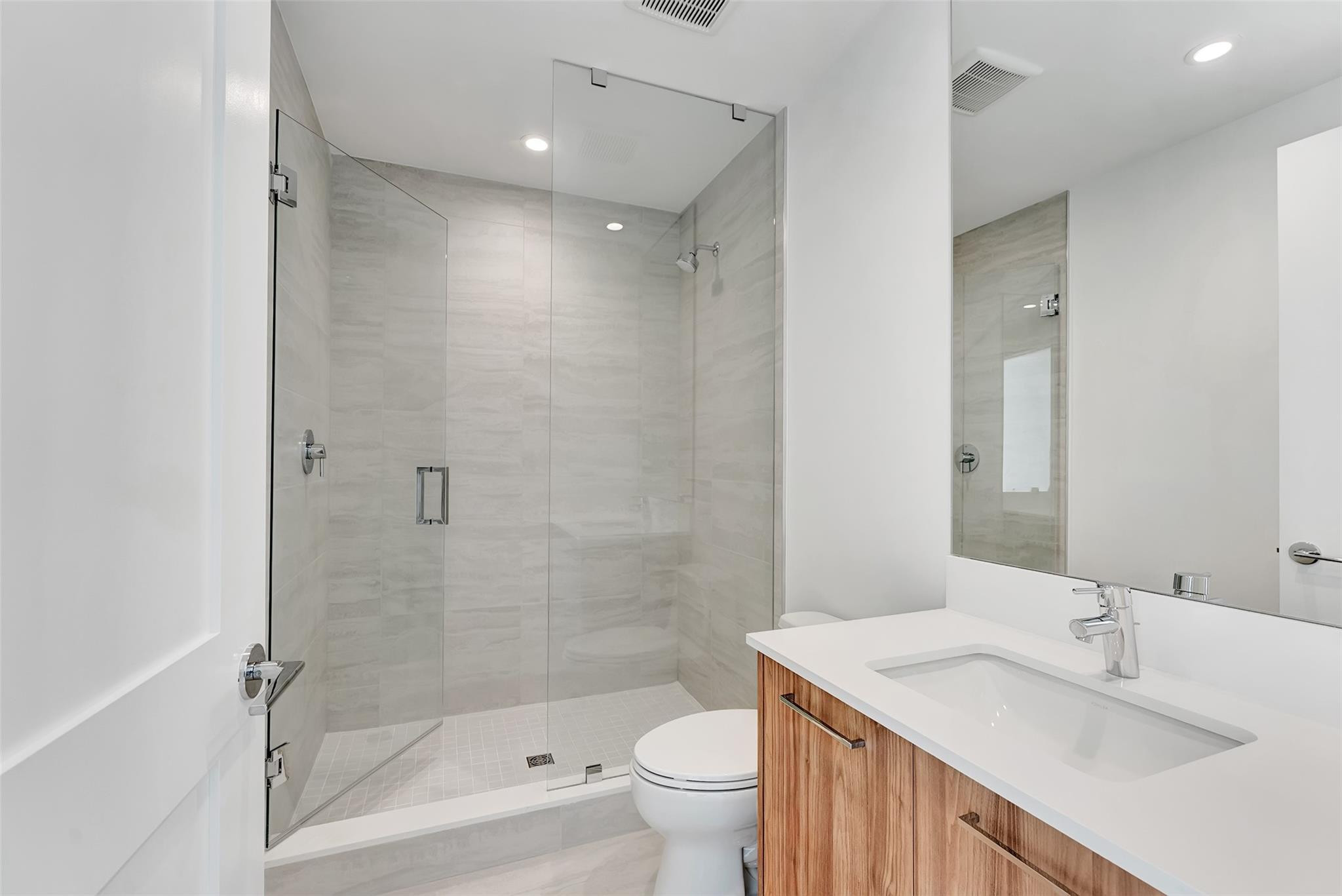 SELENE OCEANFRONT RESIDENCE - Residential