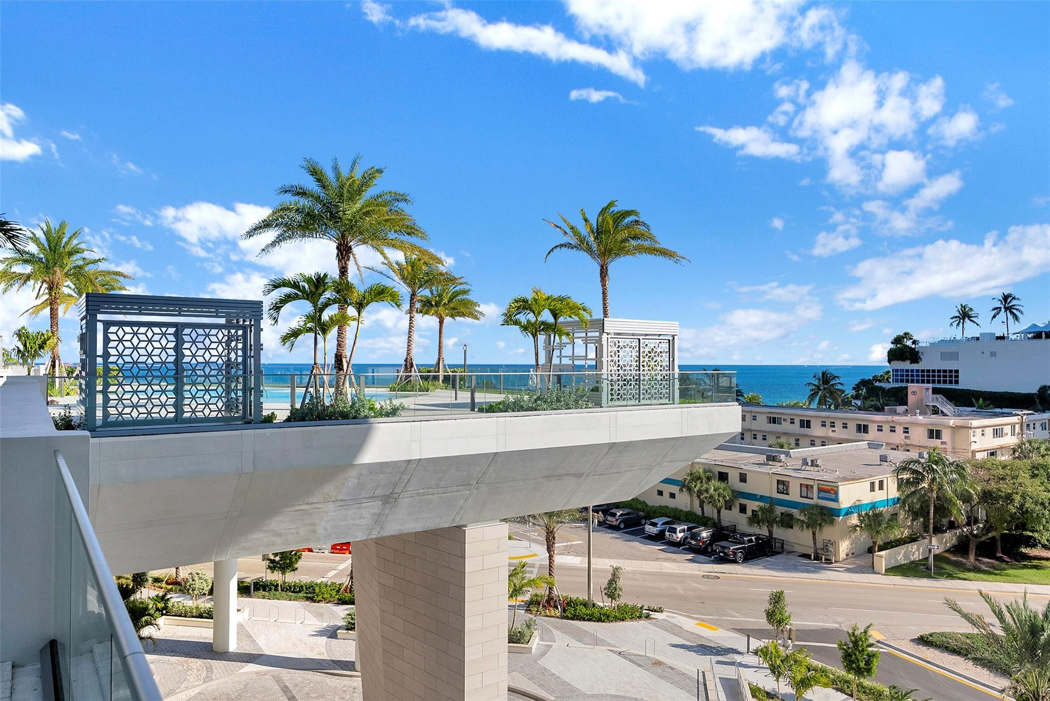 SELENE OCEANFRONT RESIDENCE - Residential