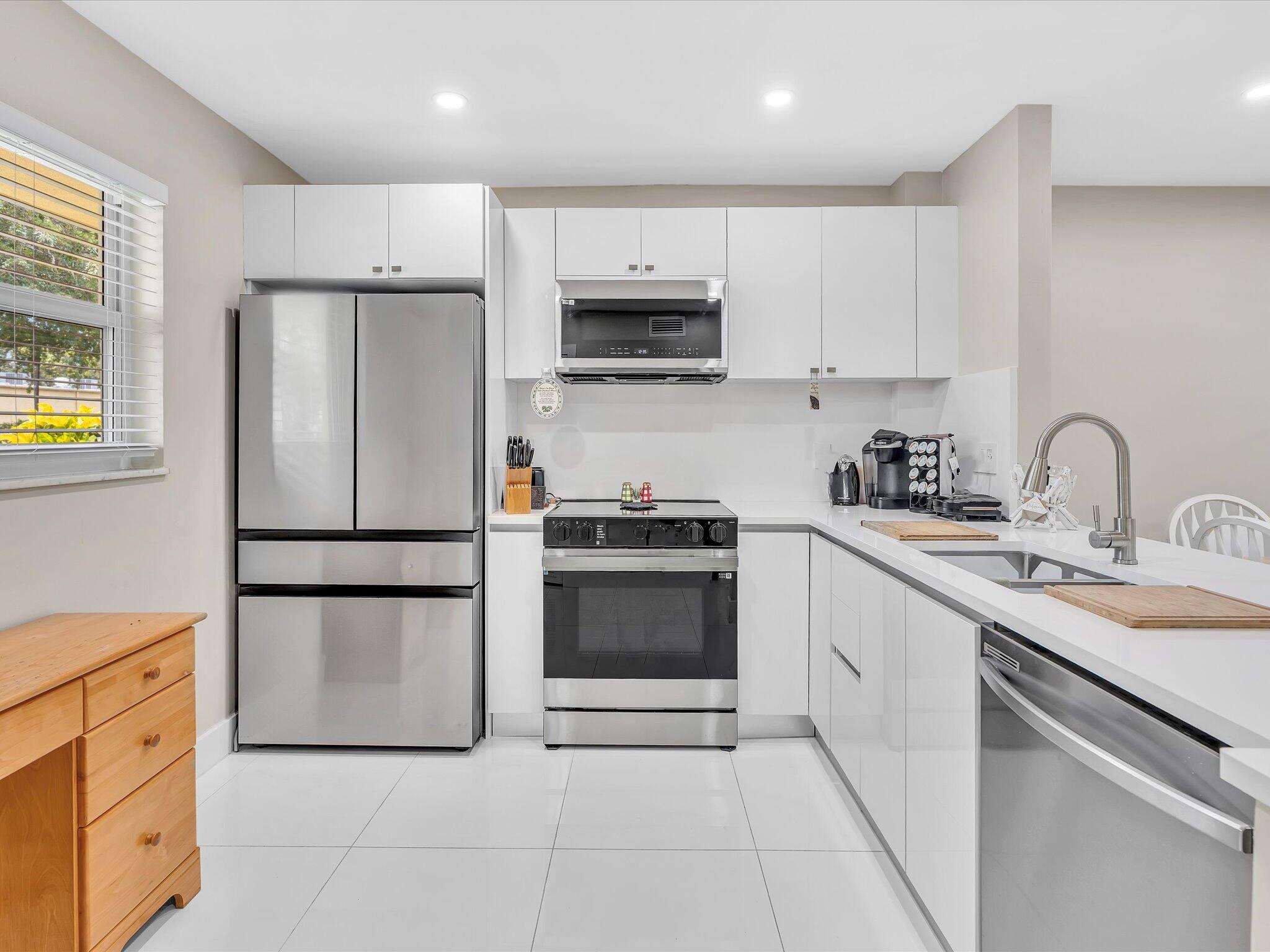 BERKLEY HOUSE OF CARRIAGE HILLS - Residential