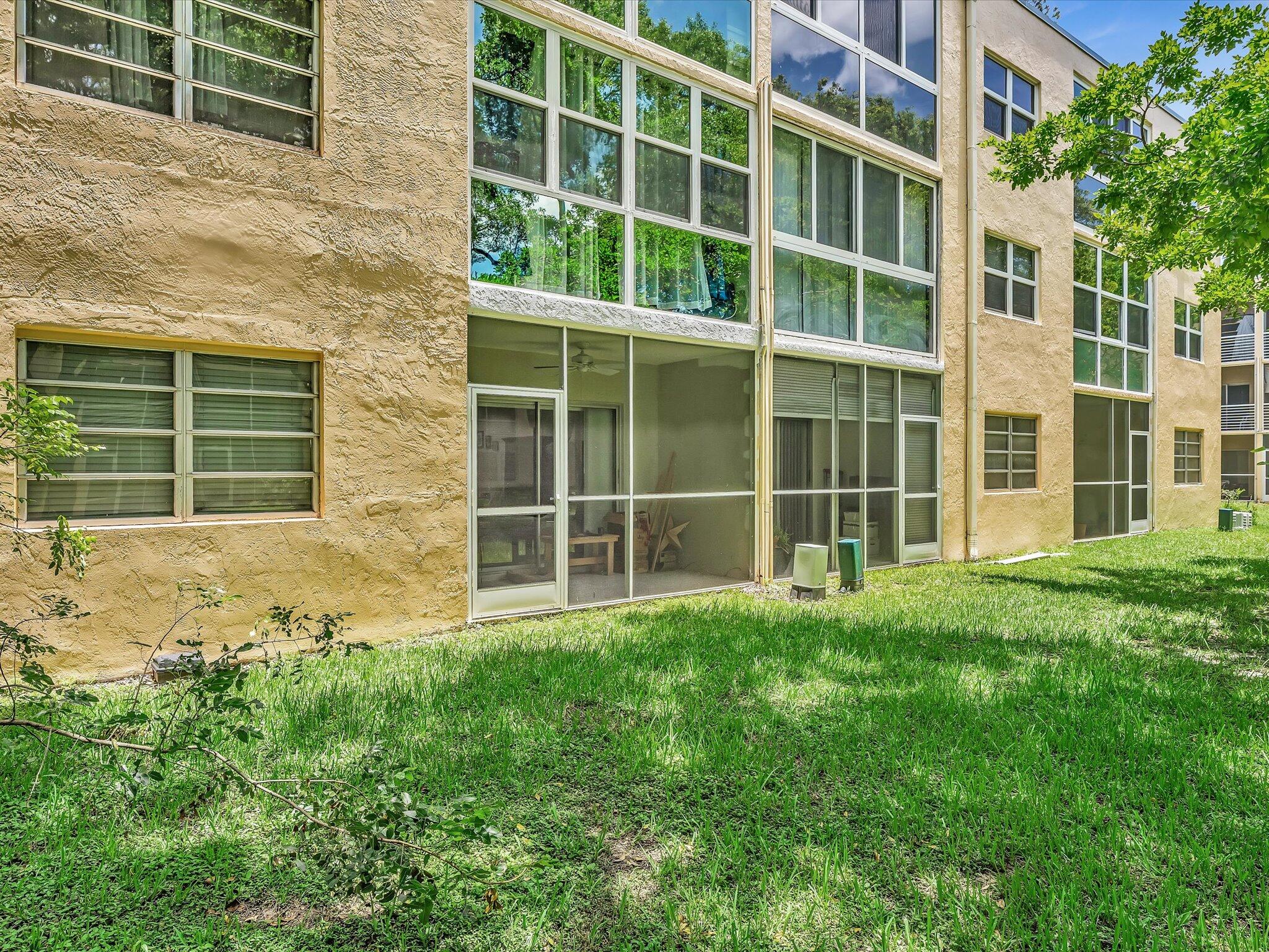 BERKLEY HOUSE OF CARRIAGE HILLS - Residential