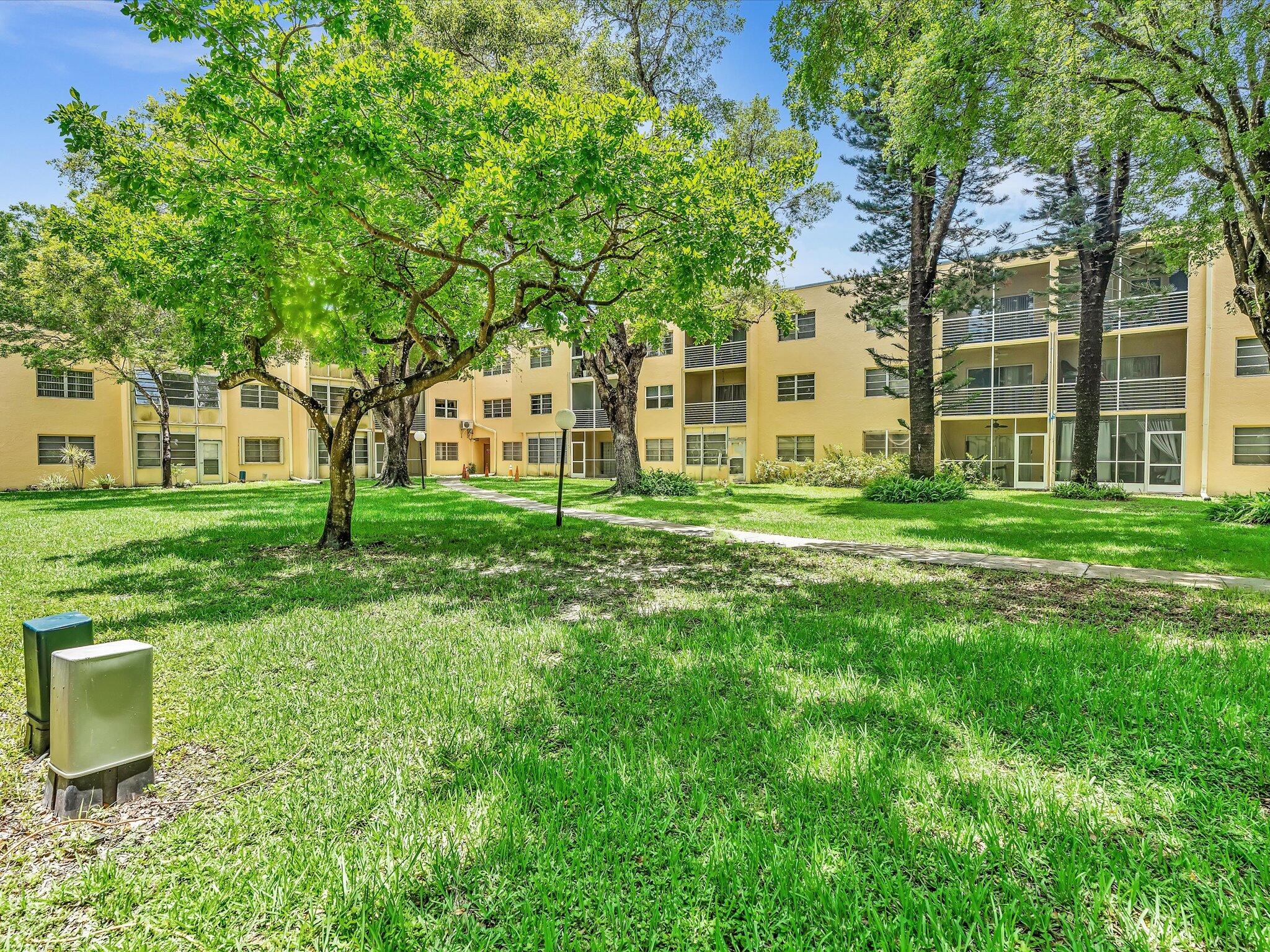BERKLEY HOUSE OF CARRIAGE HILLS - Residential