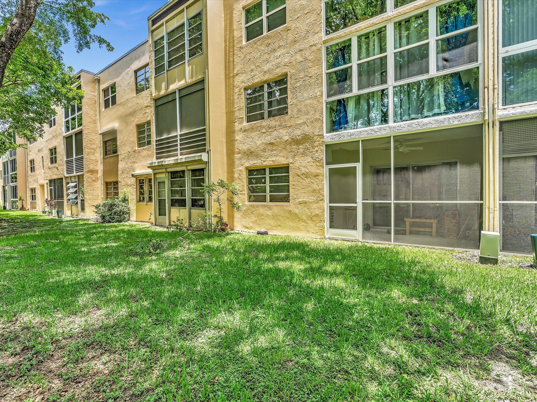 BERKLEY HOUSE OF CARRIAGE HILLS - Residential