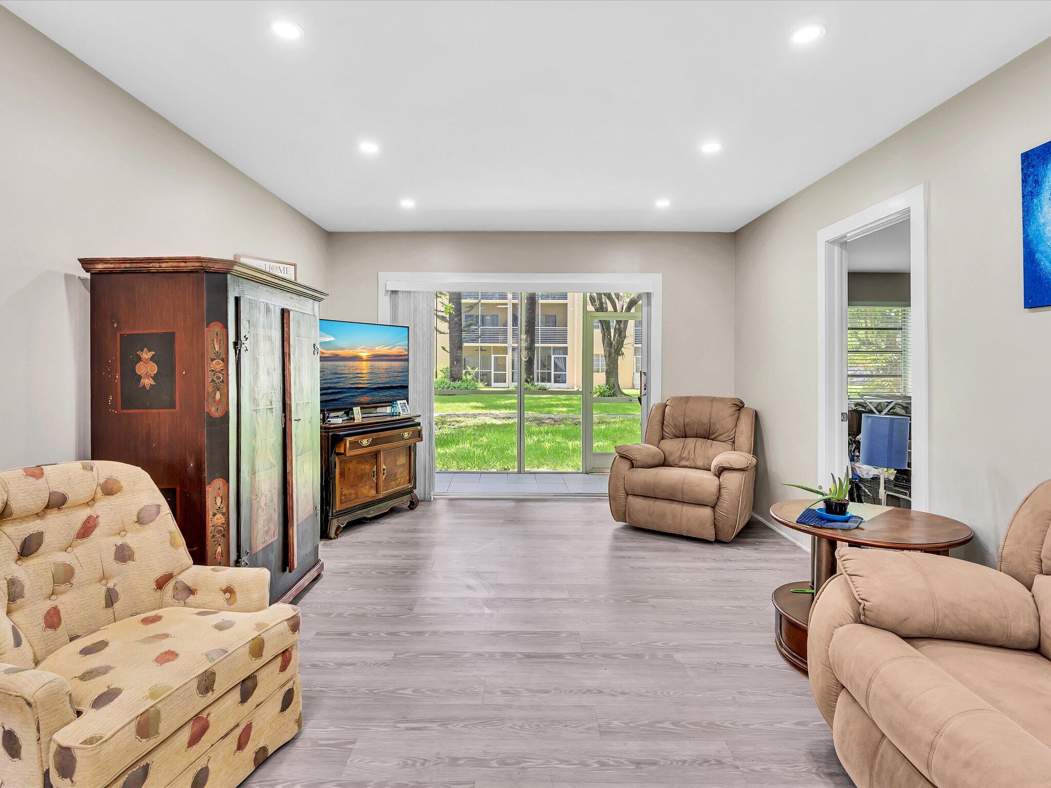 BERKLEY HOUSE OF CARRIAGE HILLS - Residential