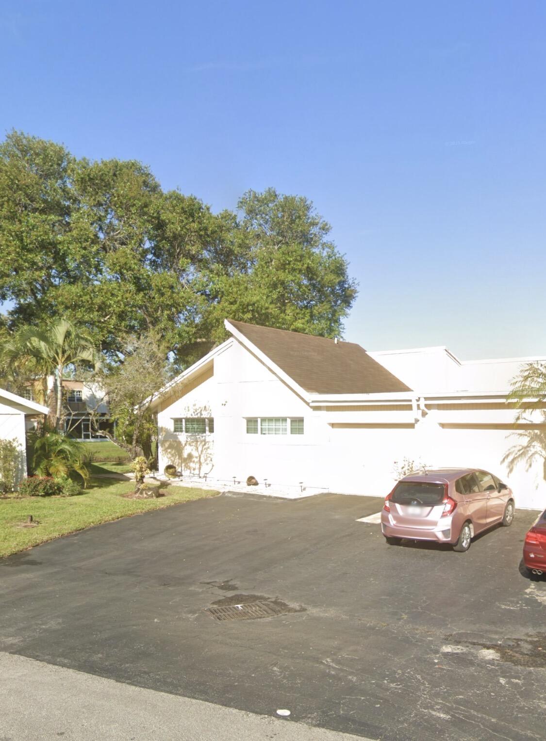 Beautiful 3-bedroom, 2-bath home with high ceilings and a spacious layout, located in a quiet and desirable neighborhood. The property features a lovely canal view, covered garage, and an additional dining area. The HOA fee is very affordable at only $140 per month and includes lawn maintenance.  SHOWINGS BY APPOINTMENT ONLY. PLEASE DO NOT DISTURB THE SELLER.