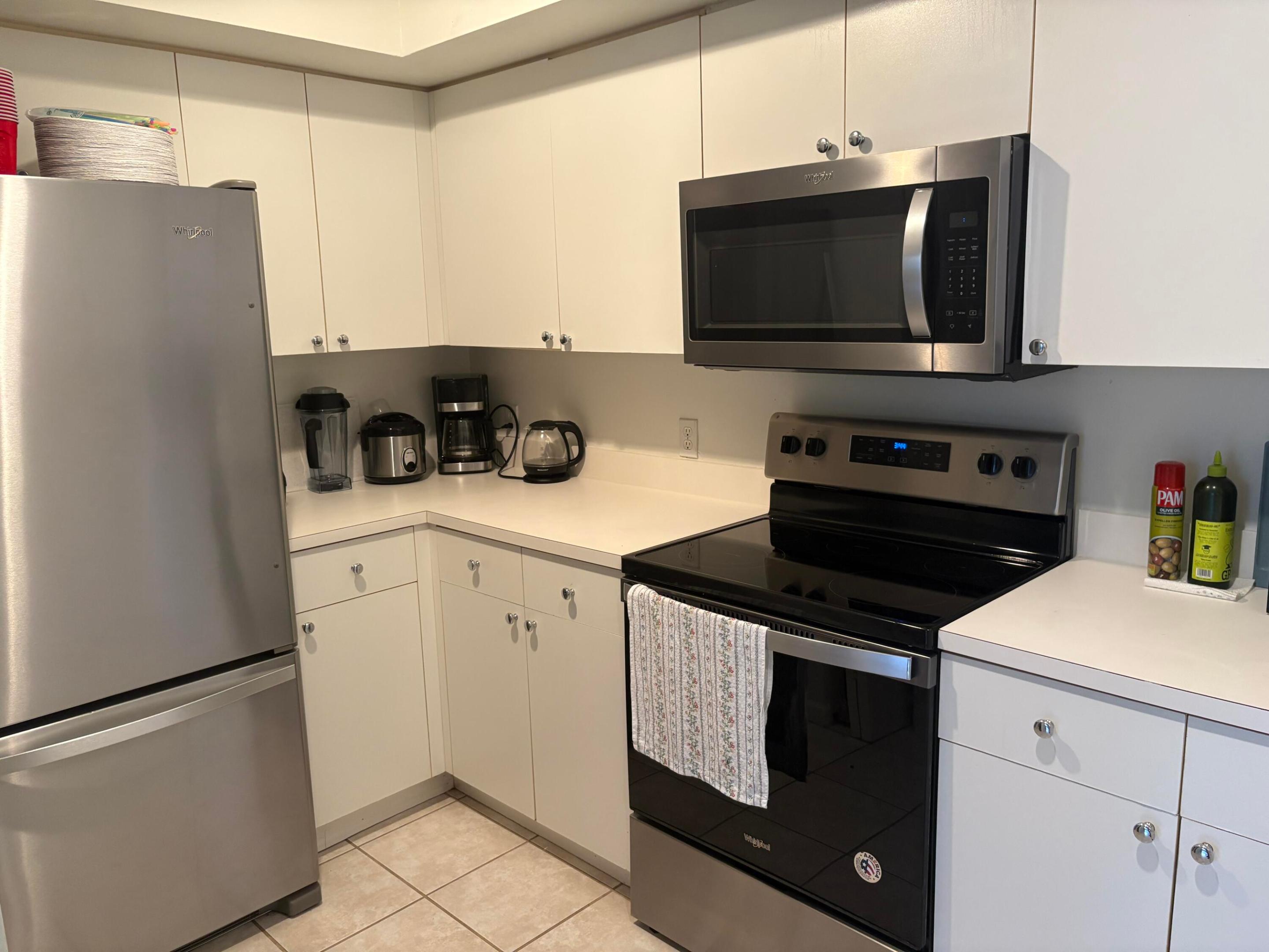 ST ANDREWS AT POLO CLUB CONDO - Residential Lease
