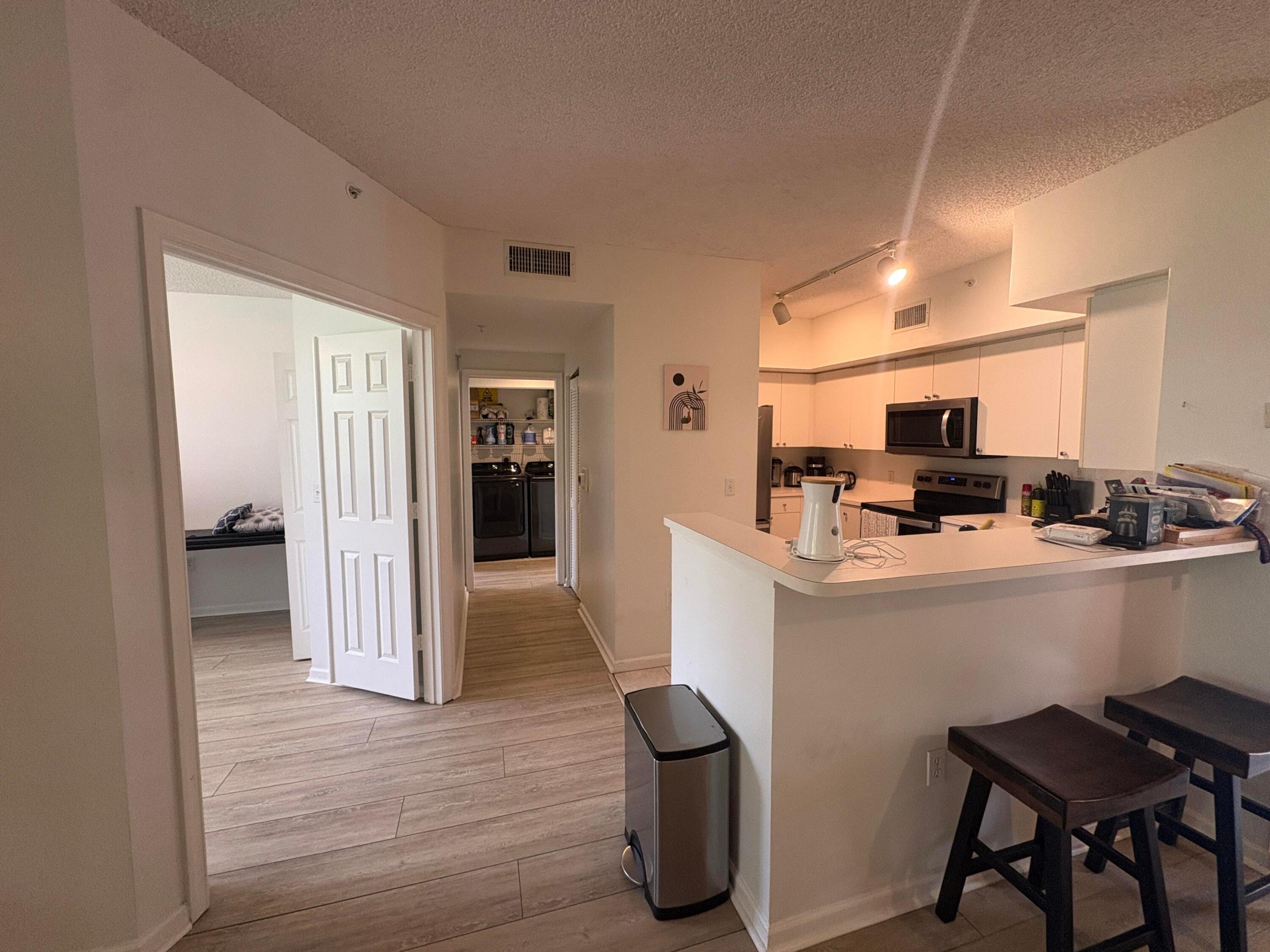 ST ANDREWS AT POLO CLUB CONDO - Residential Lease