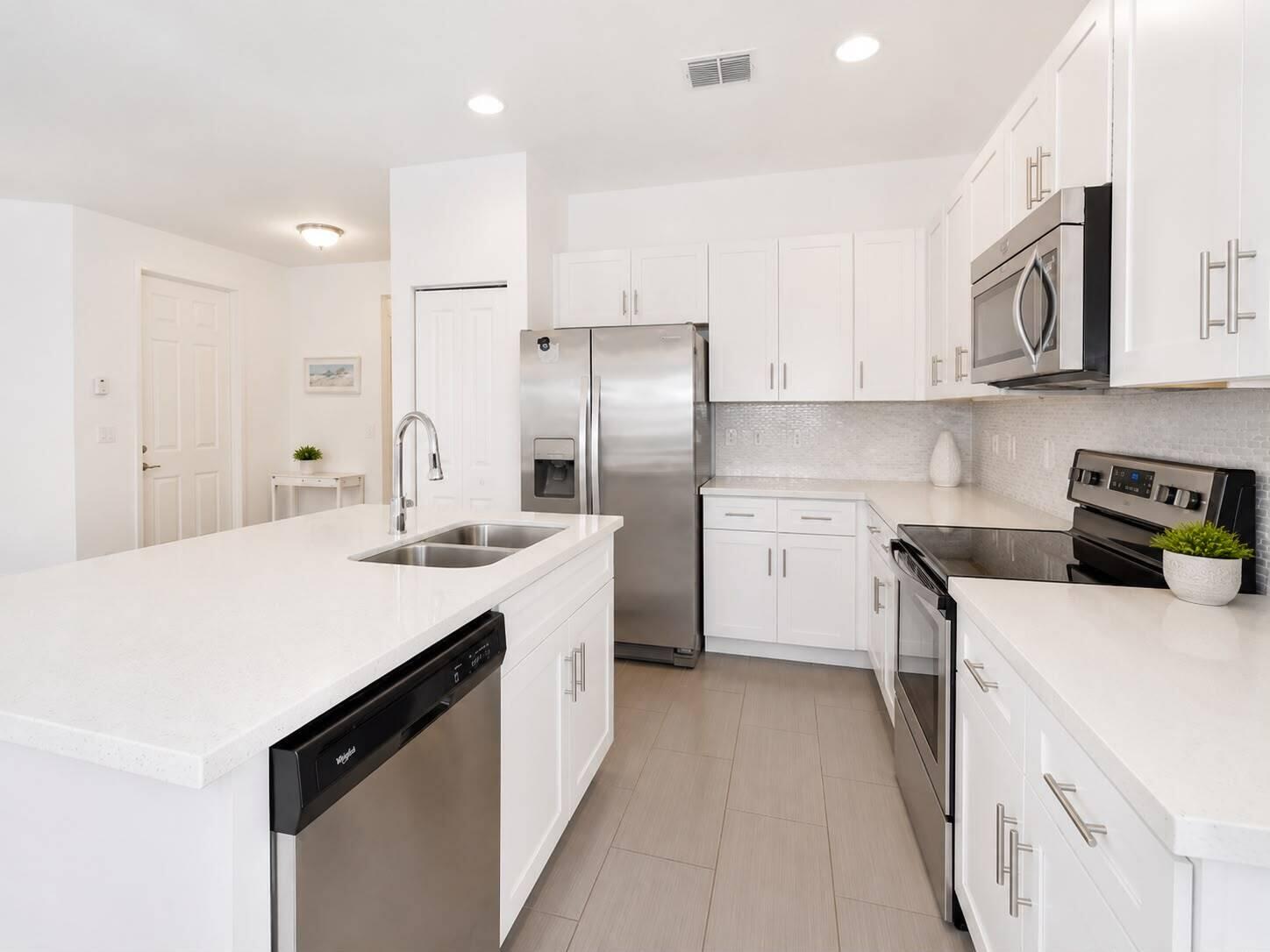 SABAL PALM BY PRESTIGE - Residential Lease