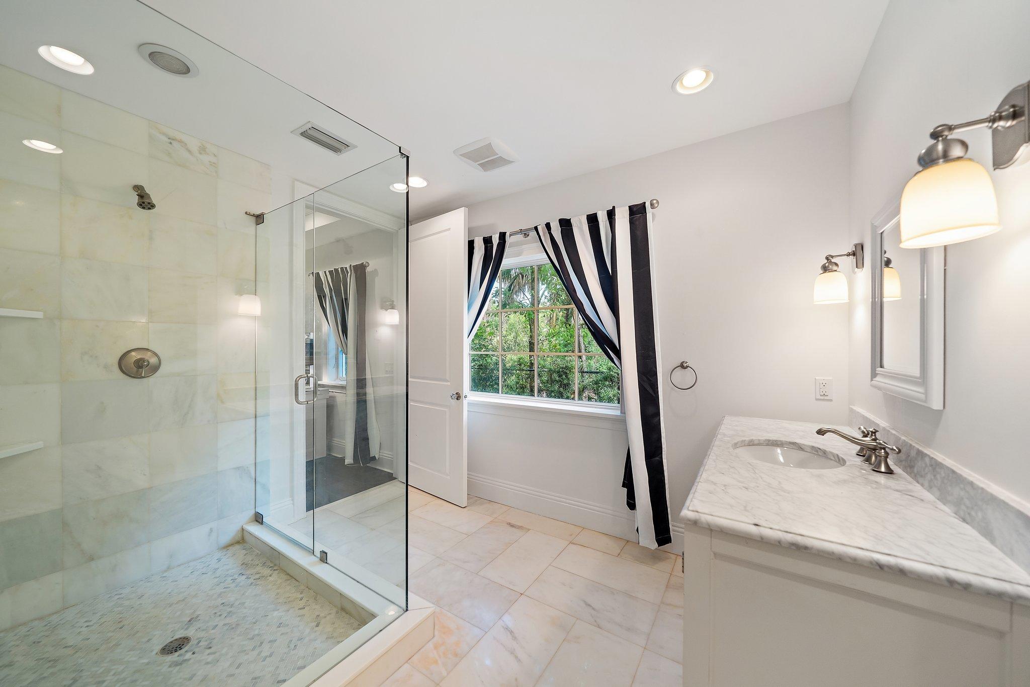 RITZ CARLTON GOLF CLUB & SPA REPL 2 JUPI - Residential
