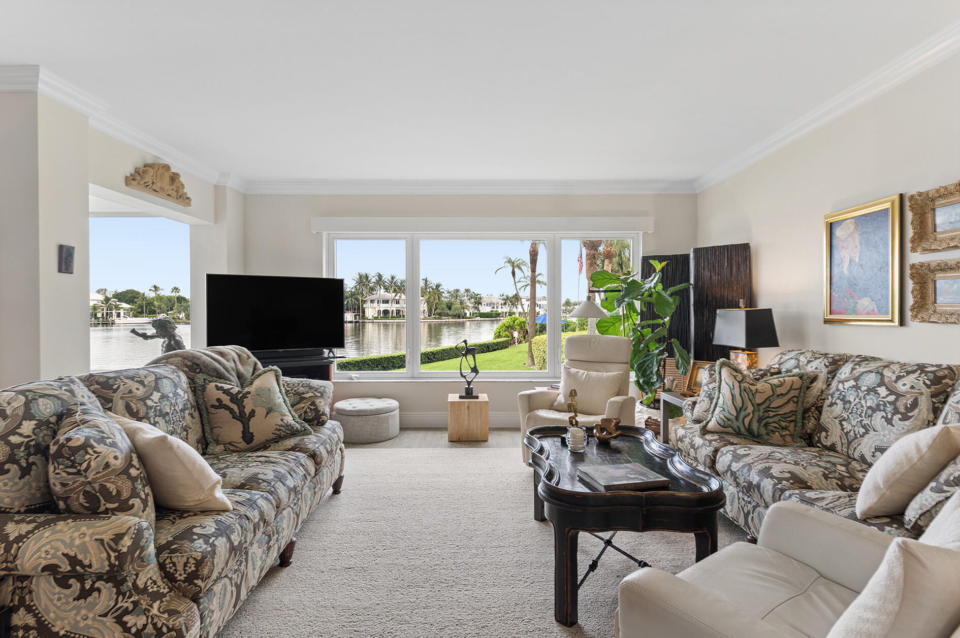 BARRTON APTS INC CONDO - Residential