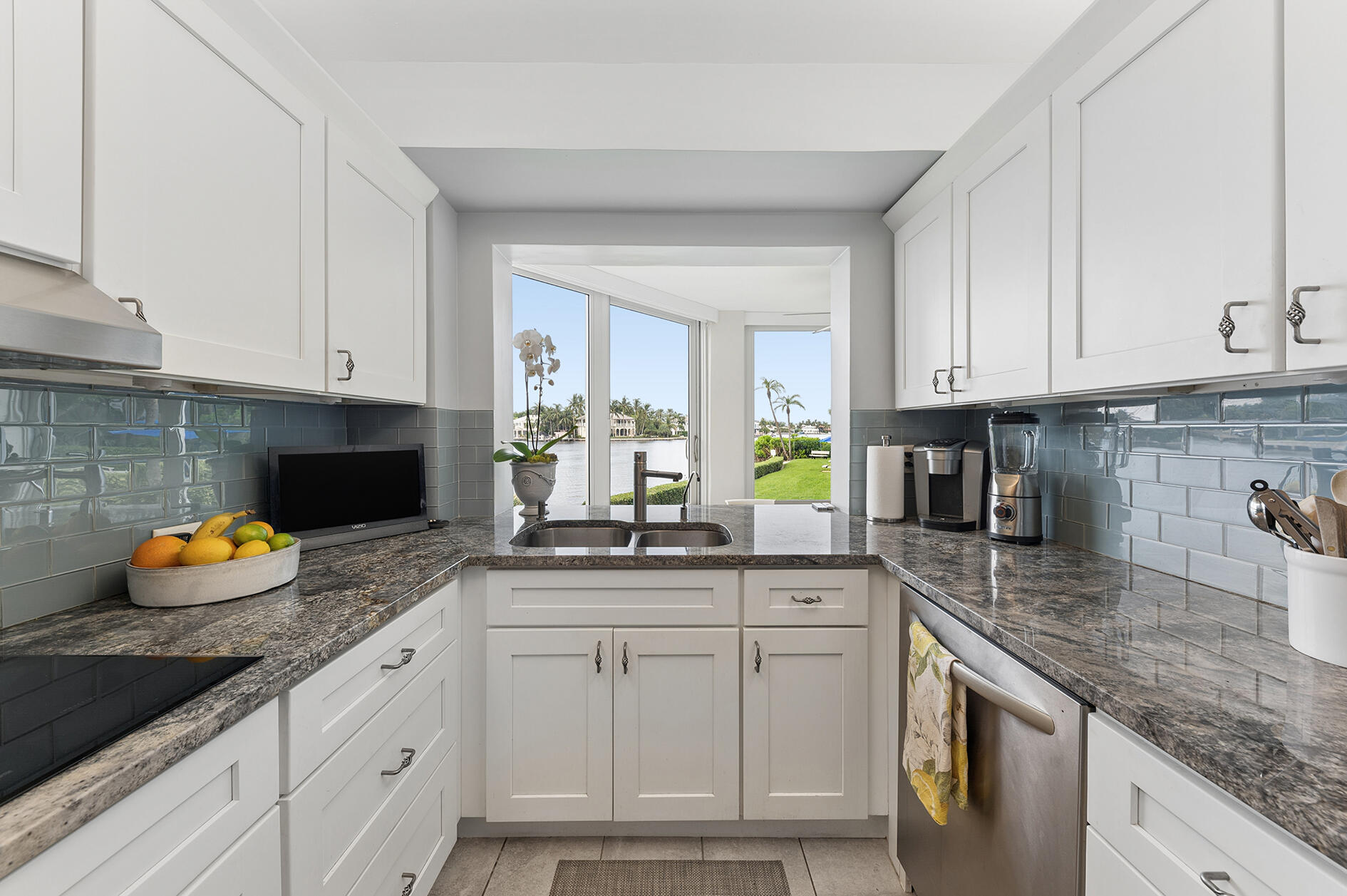 BARRTON APTS INC CONDO - Residential