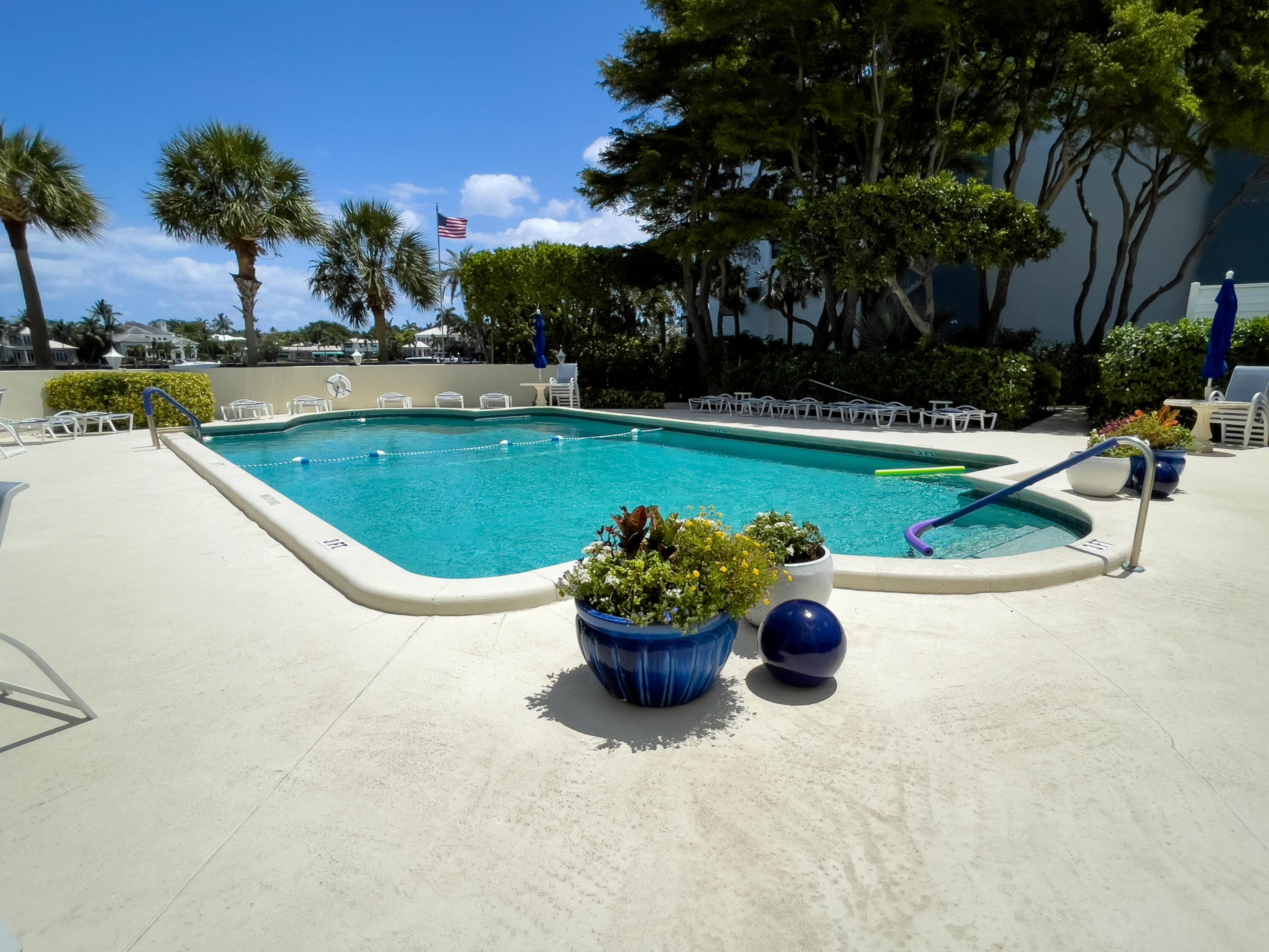 BARRTON APTS INC CONDO - Residential