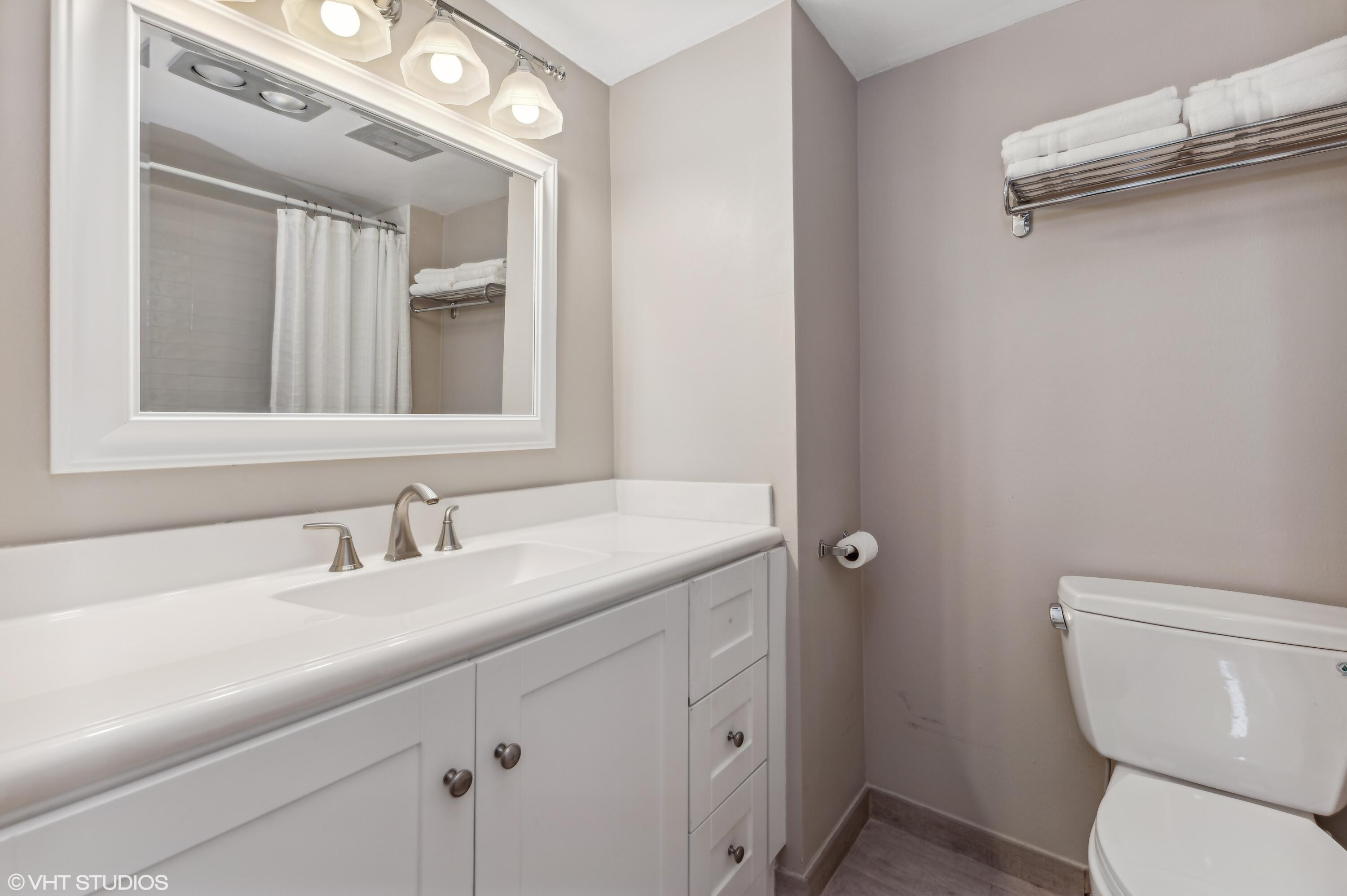 BARRTON APTS INC CONDO - Residential