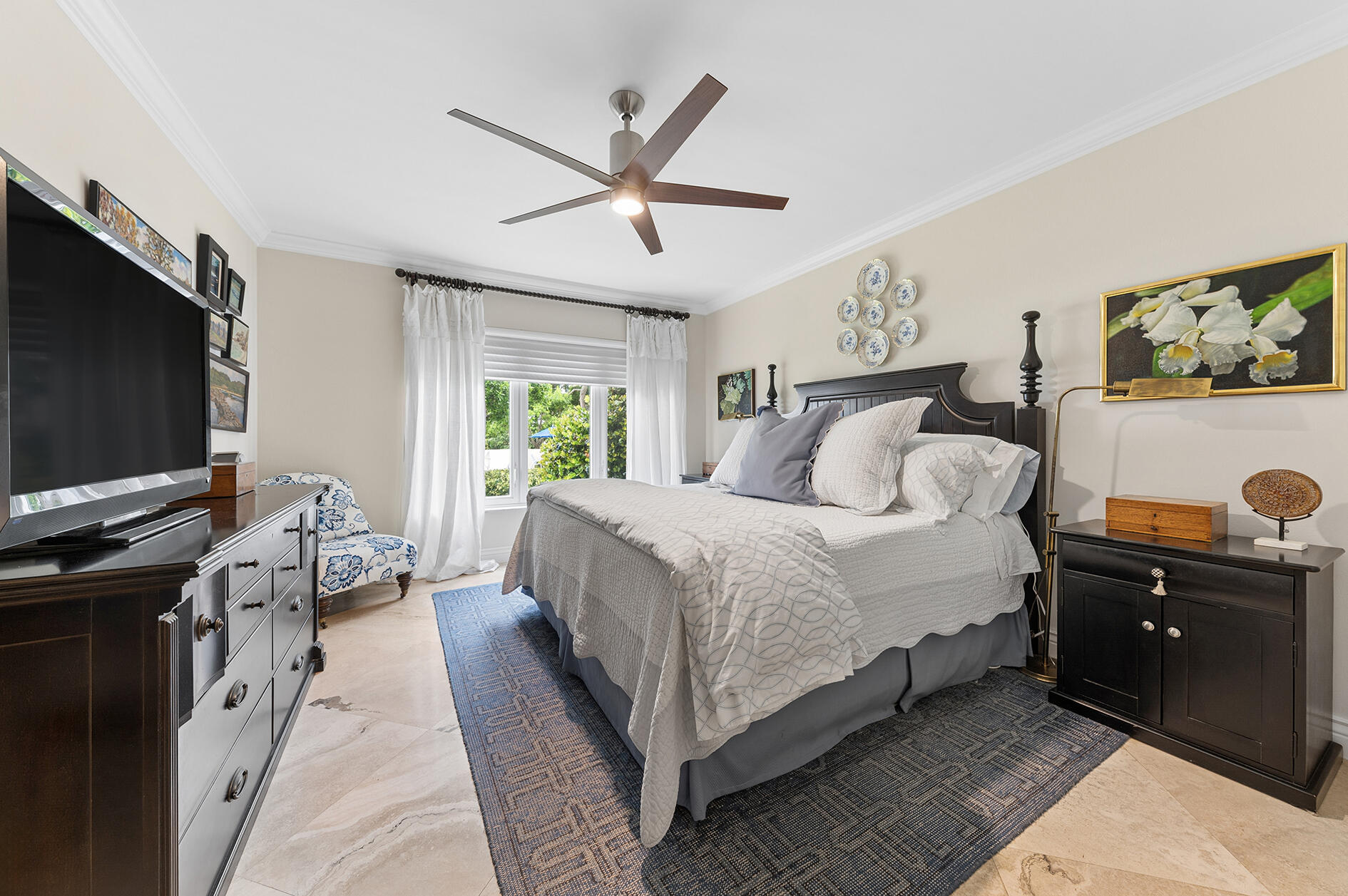 BARRTON APTS INC CONDO - Residential