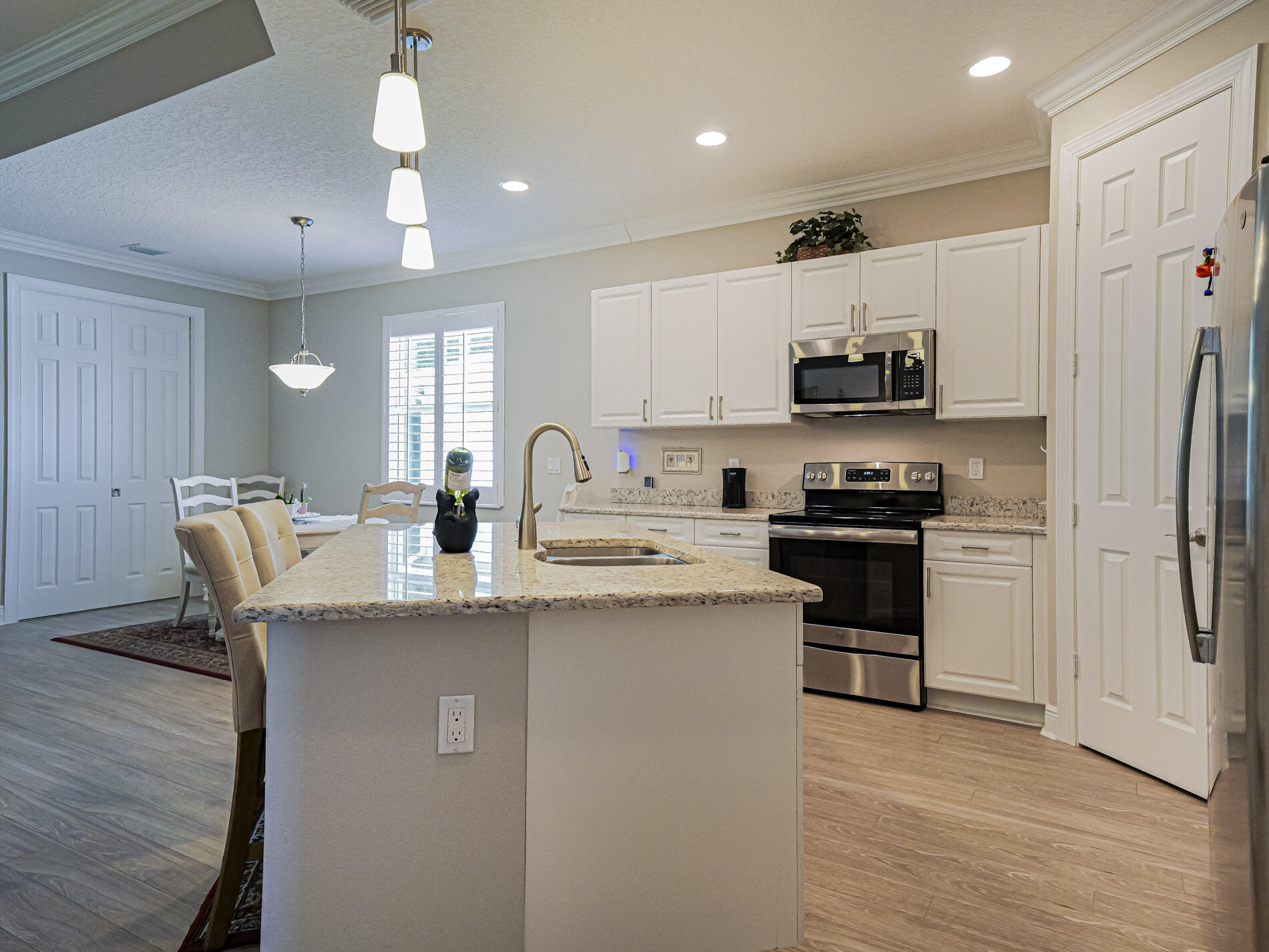REPLAT OF THE VILLAS AT THREE OAKS - Residential