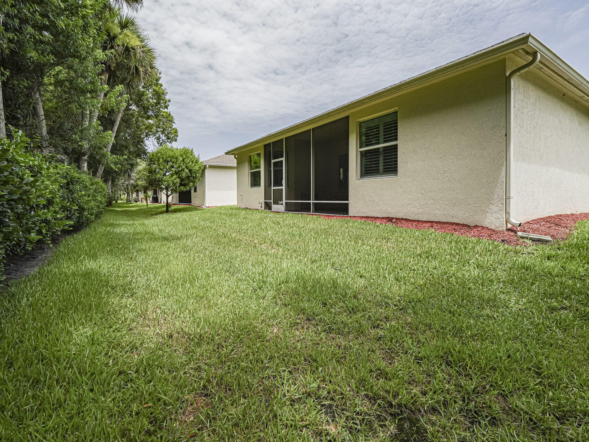 REPLAT OF THE VILLAS AT THREE OAKS - Residential