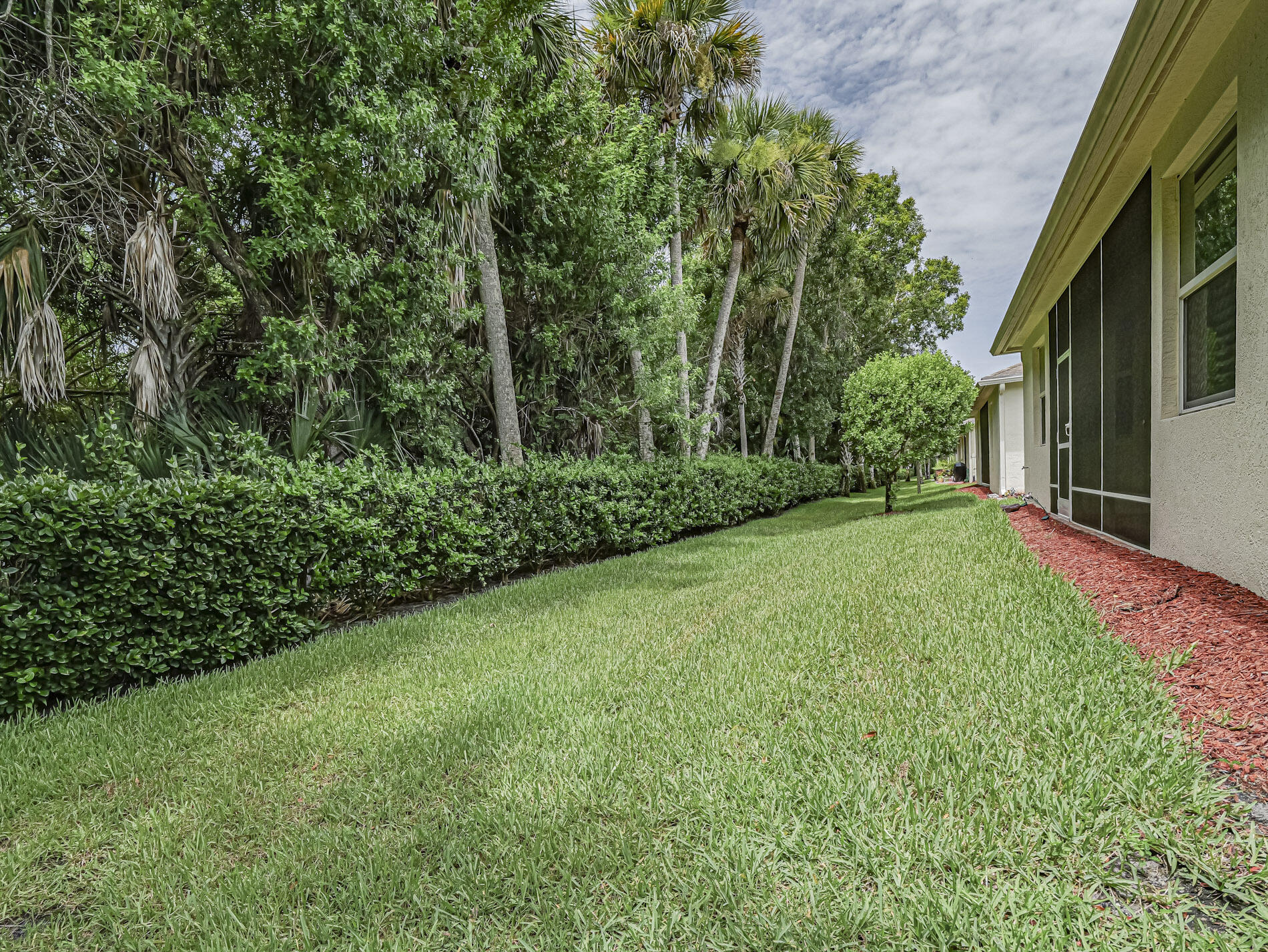 REPLAT OF THE VILLAS AT THREE OAKS - Residential