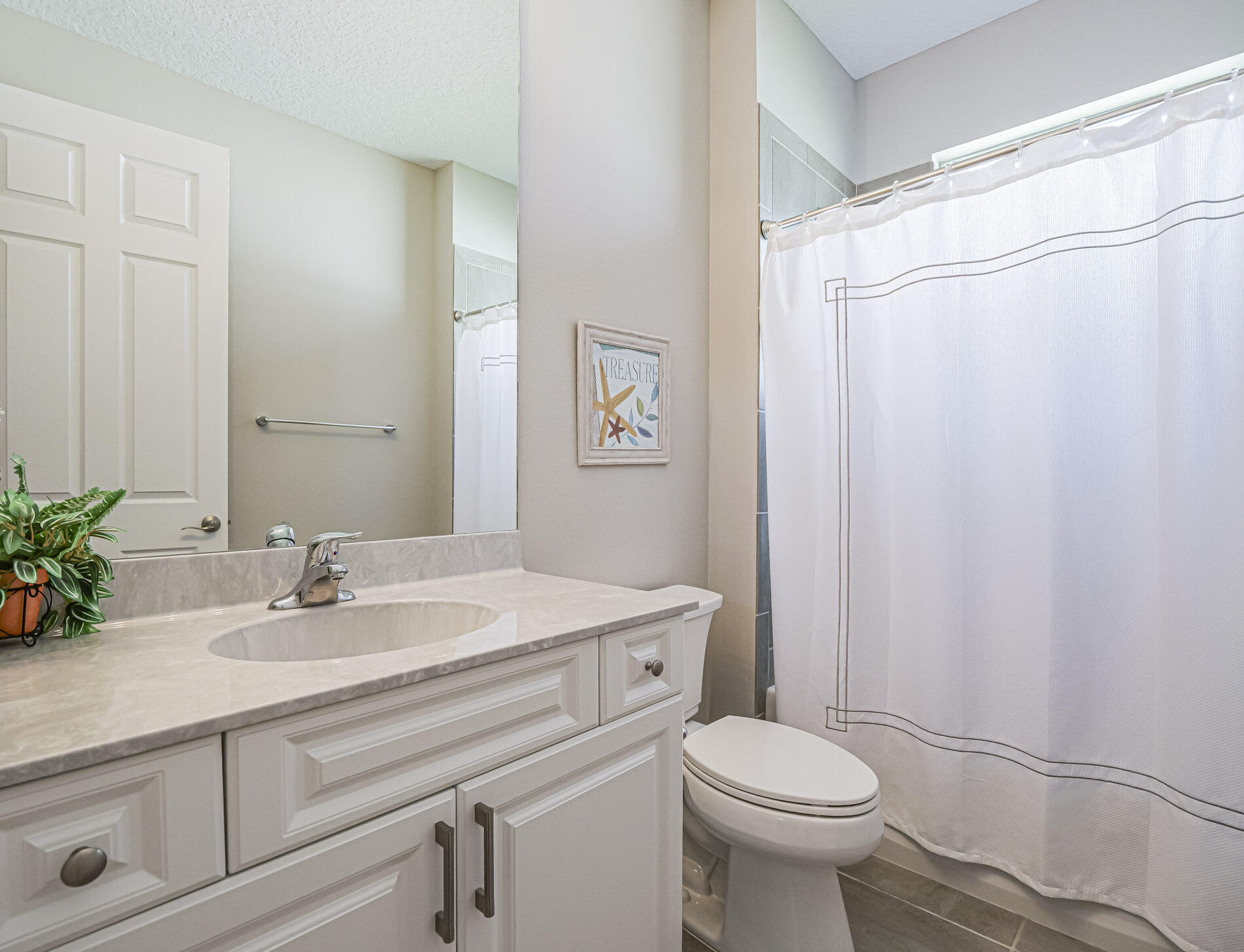REPLAT OF THE VILLAS AT THREE OAKS - Residential