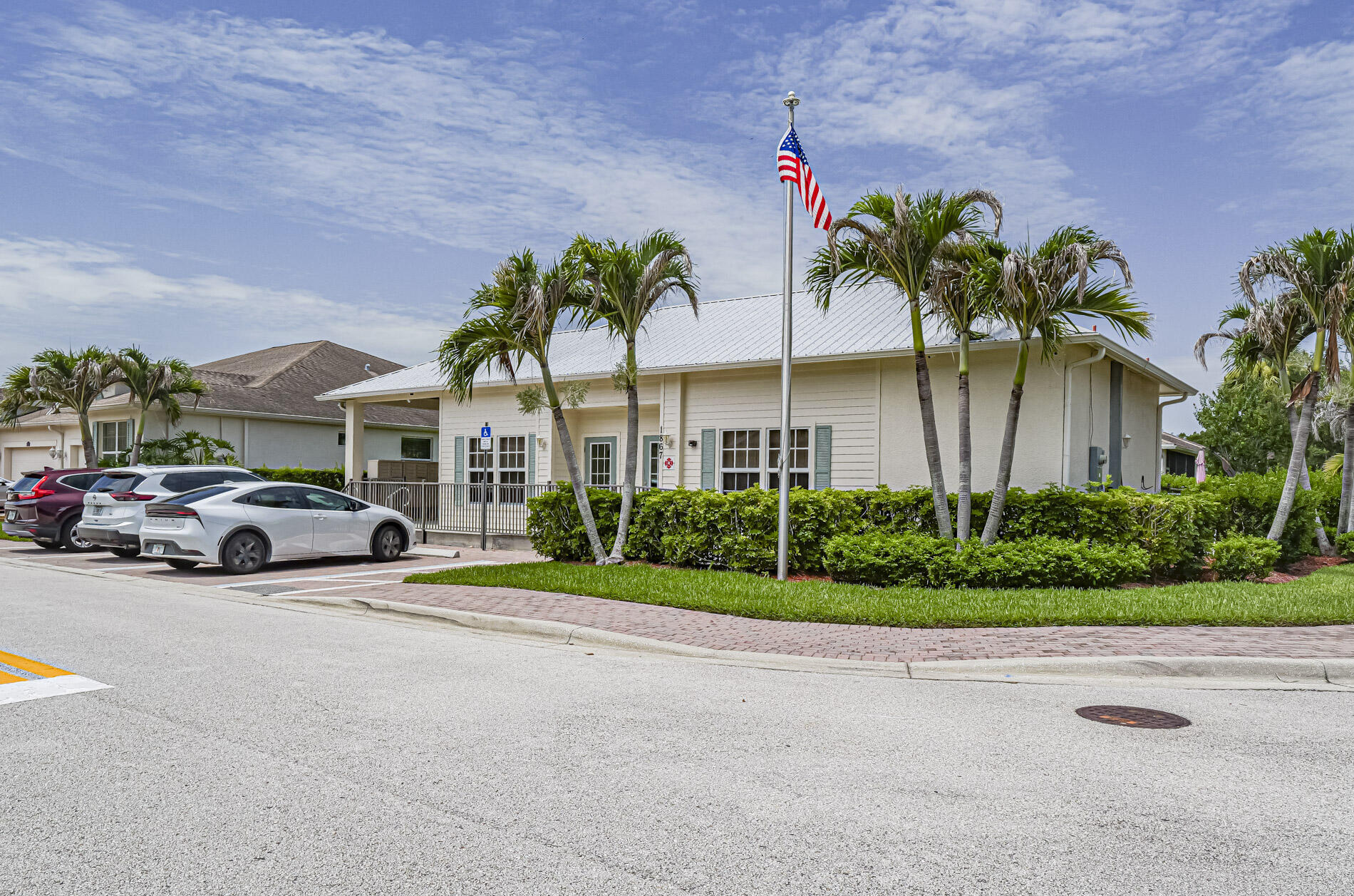 REPLAT OF THE VILLAS AT THREE OAKS - Residential