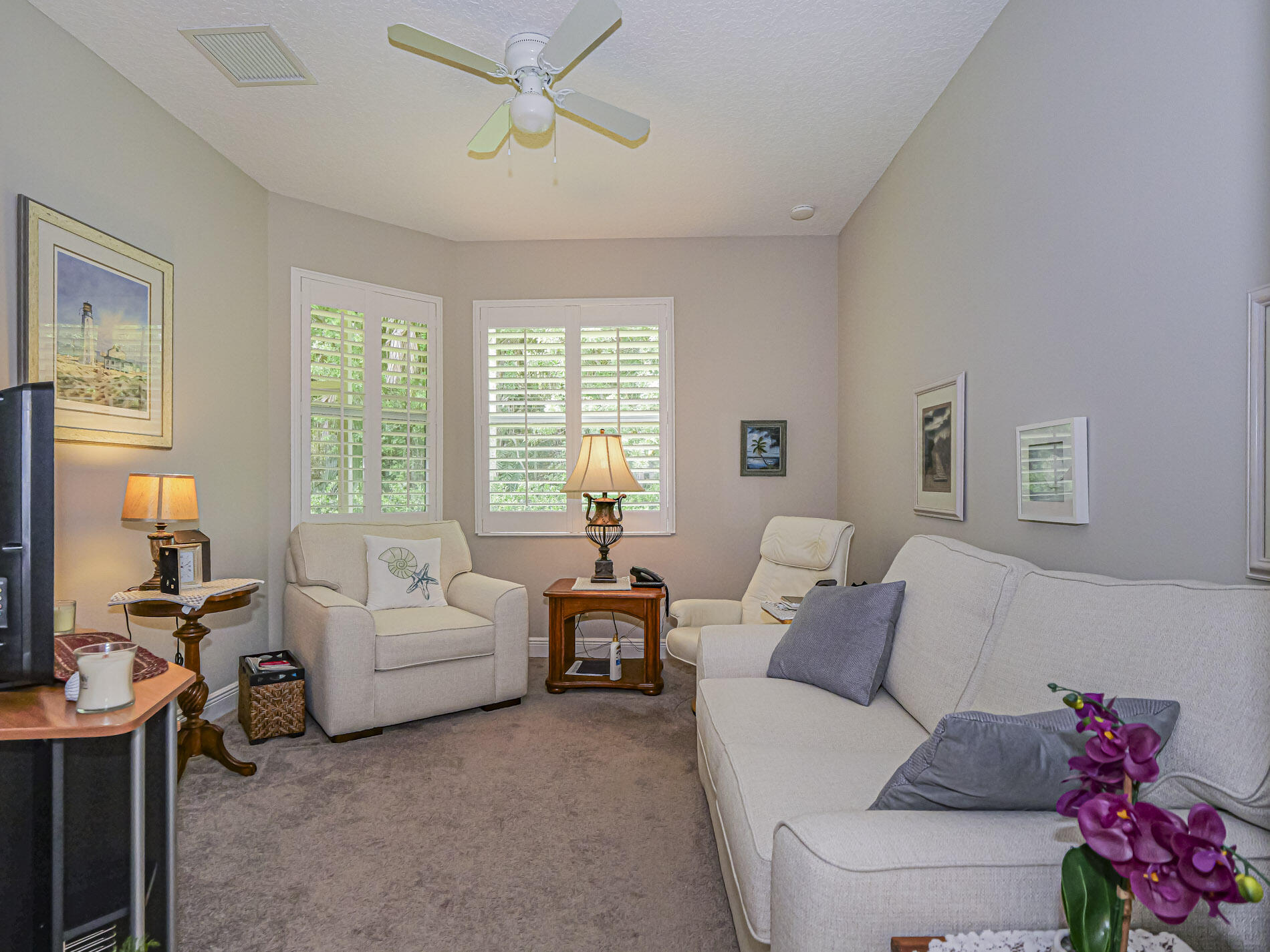 REPLAT OF THE VILLAS AT THREE OAKS - Residential