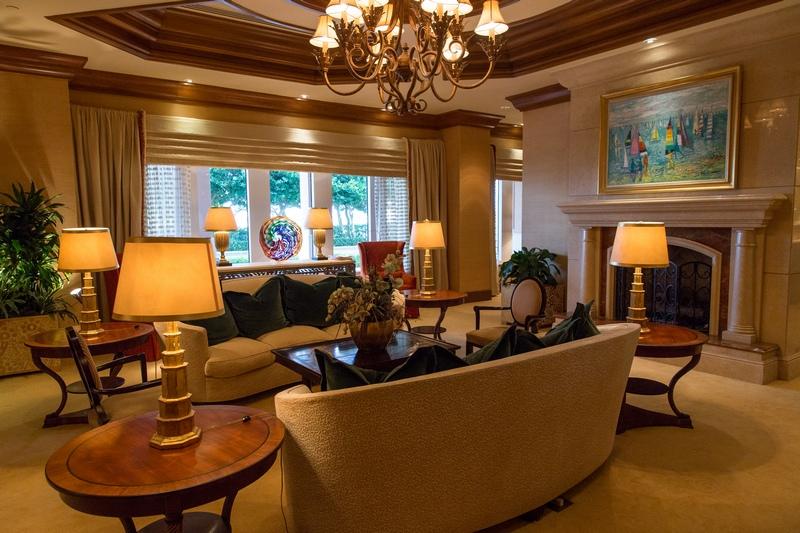 ONE WATERMARK PLACE OF THE PALM BEACHES - Residential