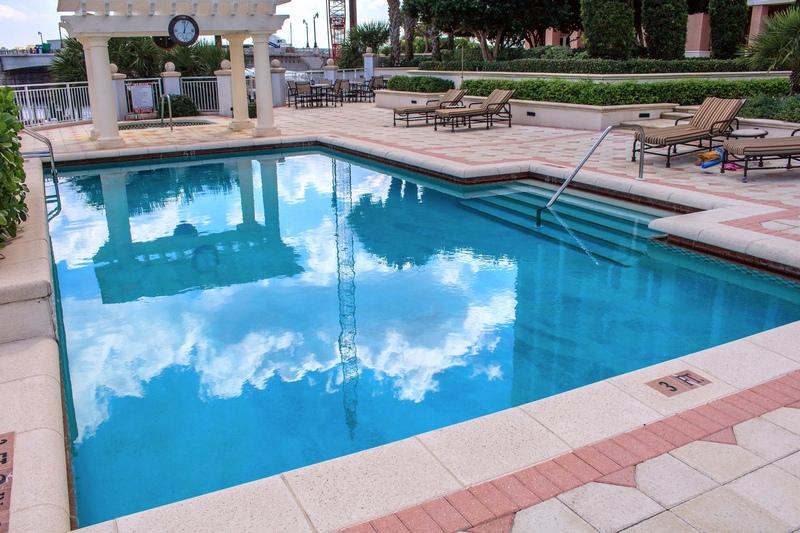 ONE WATERMARK PLACE OF THE PALM BEACHES - Residential