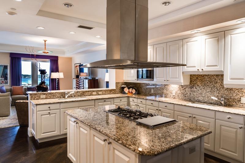 ONE WATERMARK PLACE OF THE PALM BEACHES - Residential