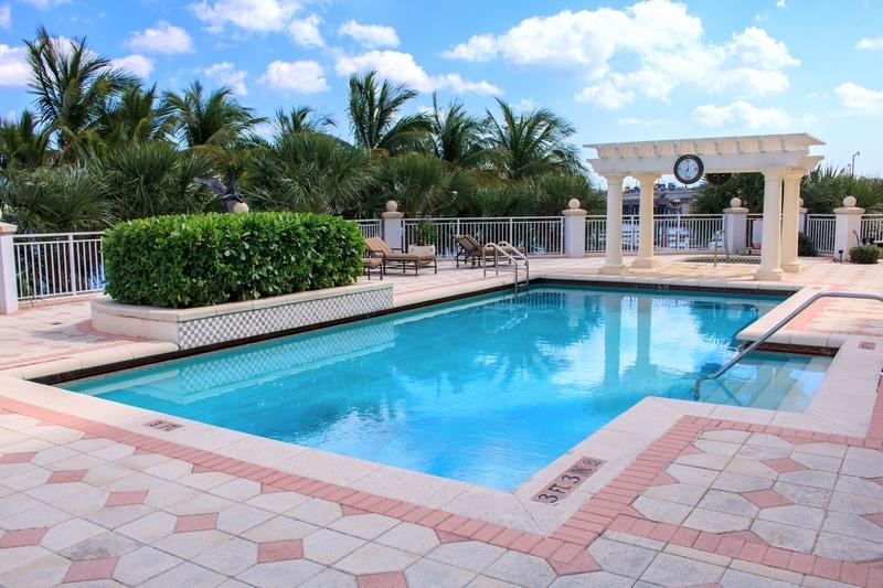 ONE WATERMARK PLACE OF THE PALM BEACHES - Residential
