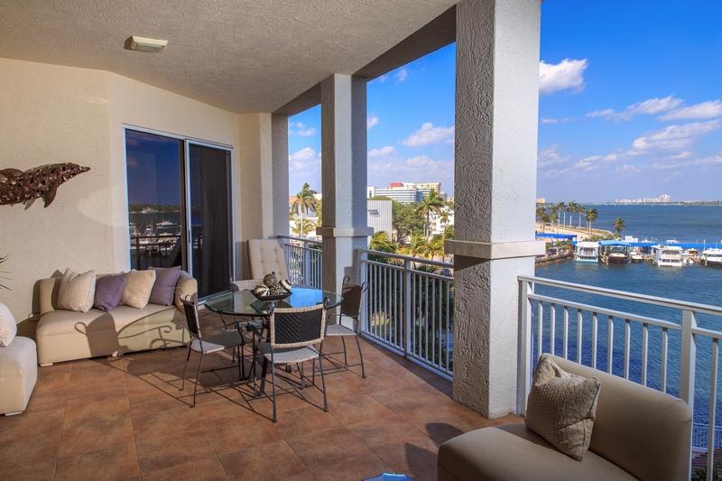 ONE WATERMARK PLACE OF THE PALM BEACHES - Residential