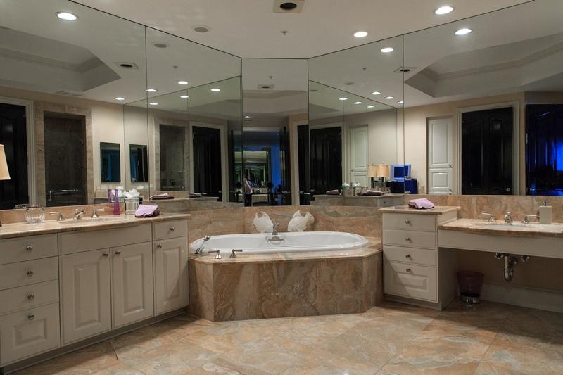 ONE WATERMARK PLACE OF THE PALM BEACHES - Residential