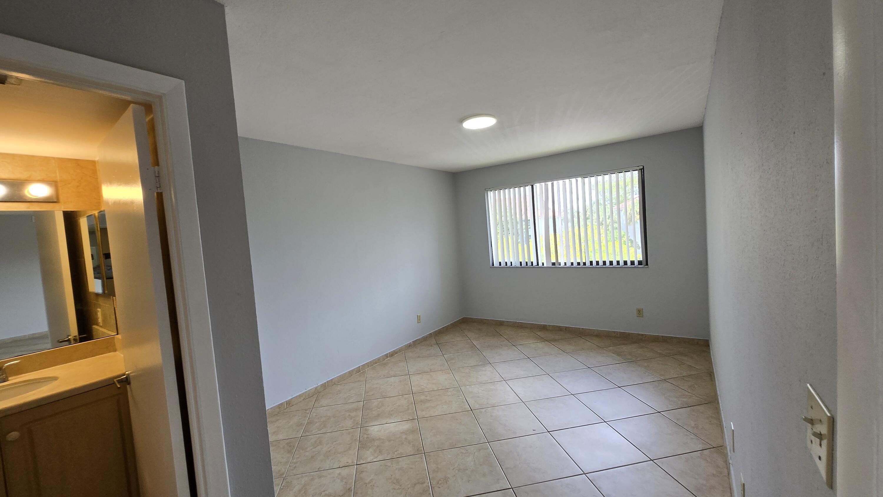 VISCONTI CONDO - Residential Lease